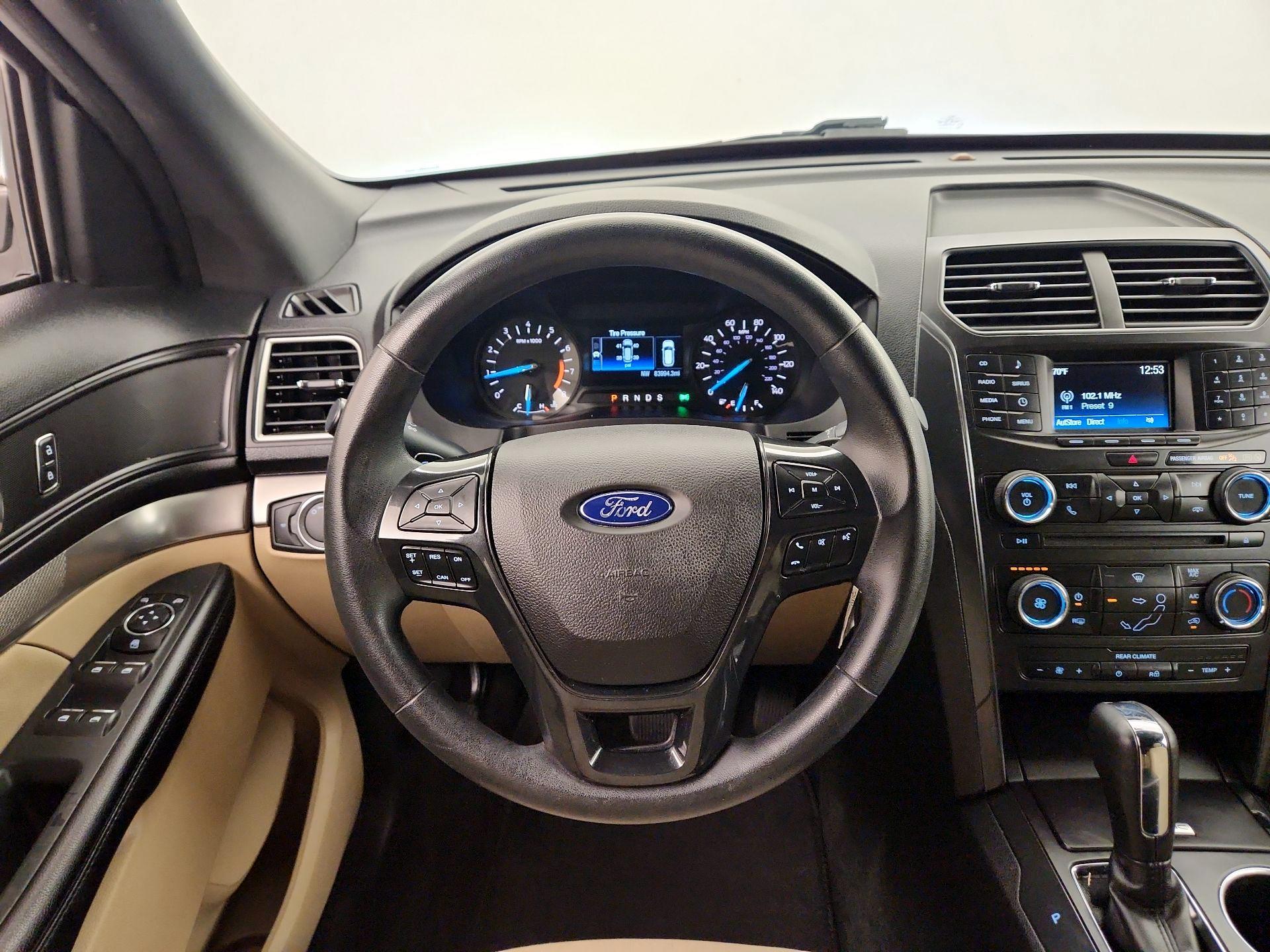 Thumbnail: 2017 Ford Explorer - 10