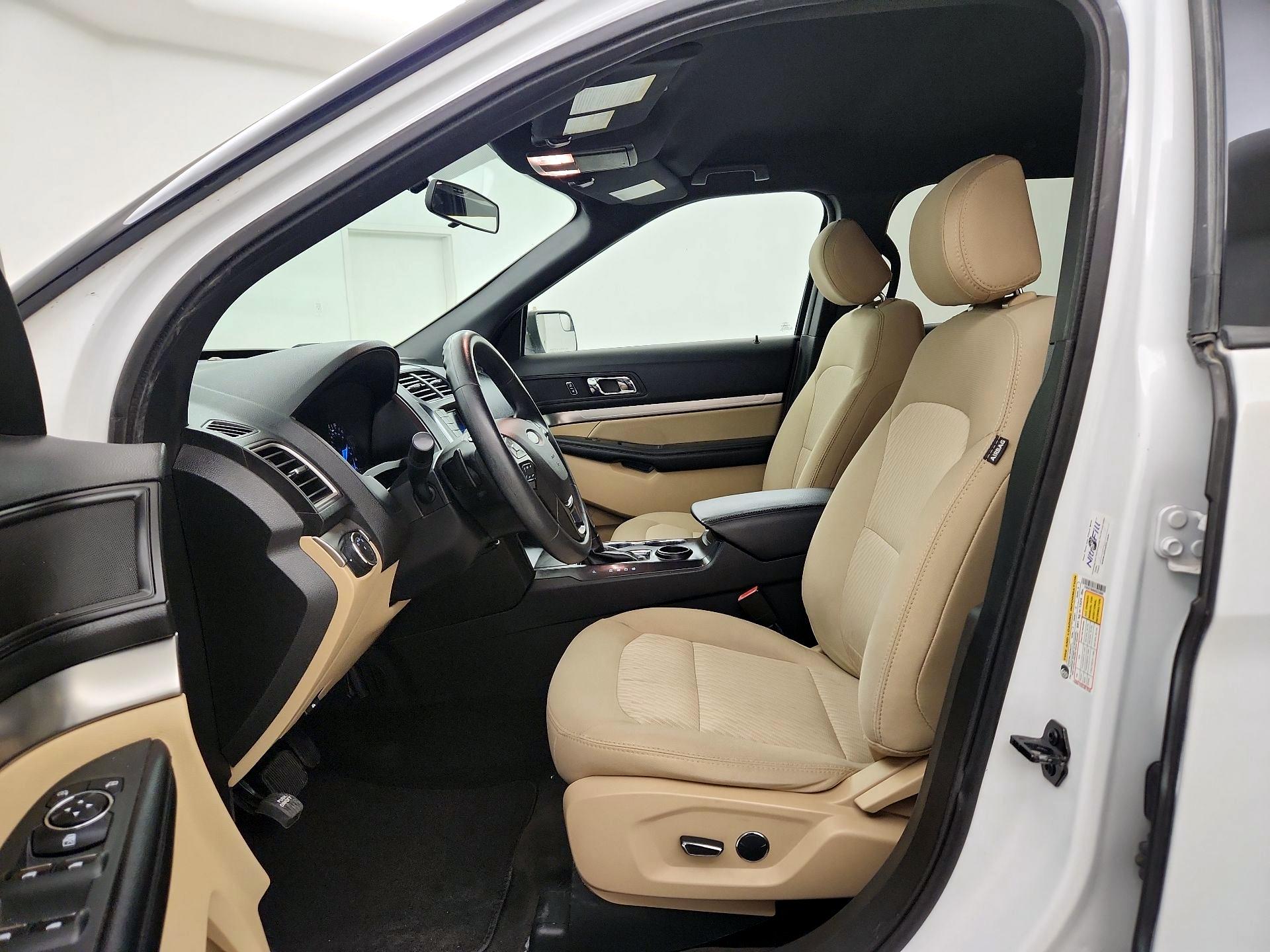 Thumbnail: 2017 Ford Explorer - 11