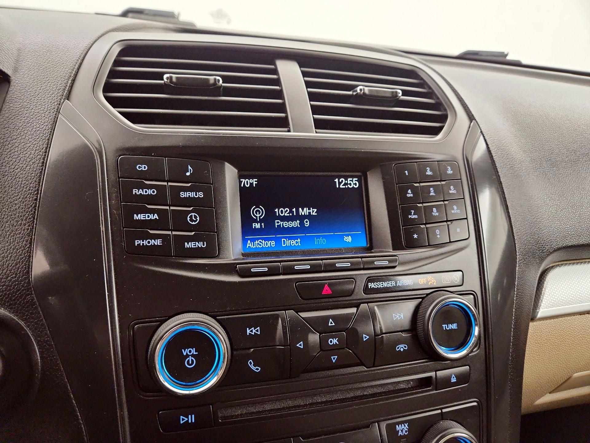 Thumbnail: 2017 Ford Explorer - 14