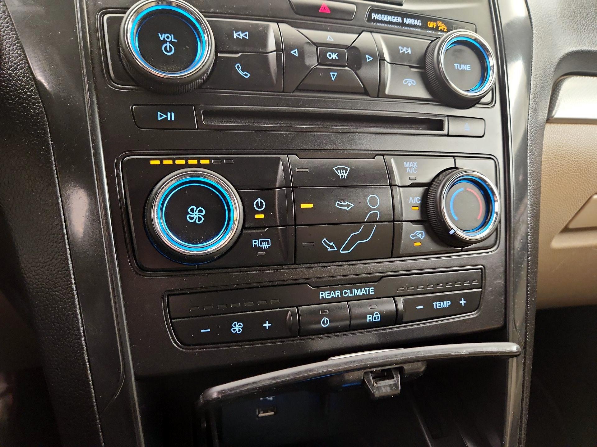 Thumbnail: 2017 Ford Explorer - 15