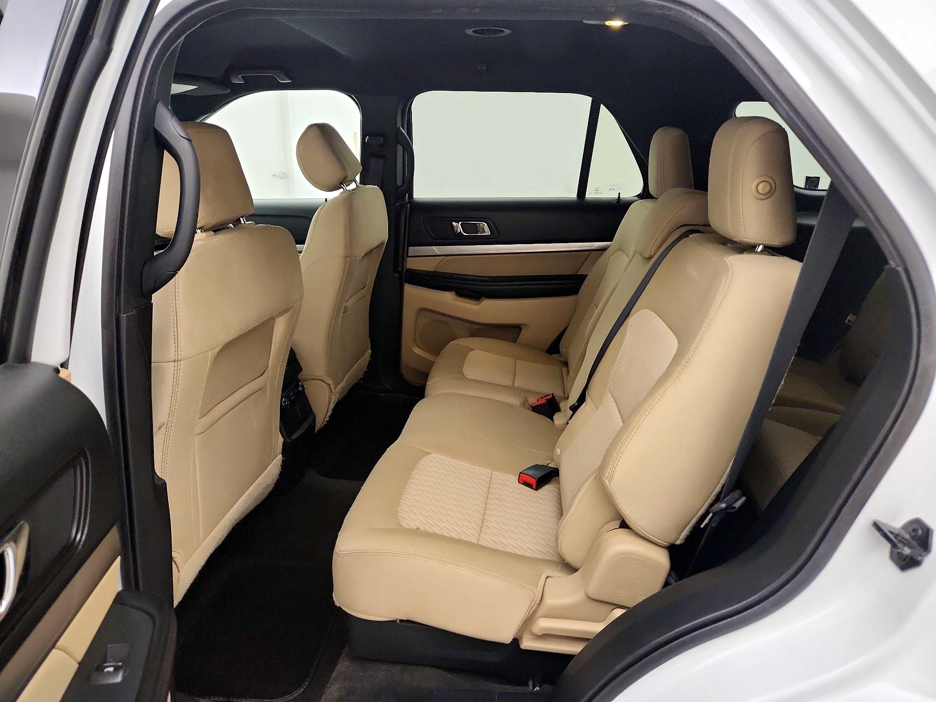 Thumbnail: 2017 Ford Explorer - 18