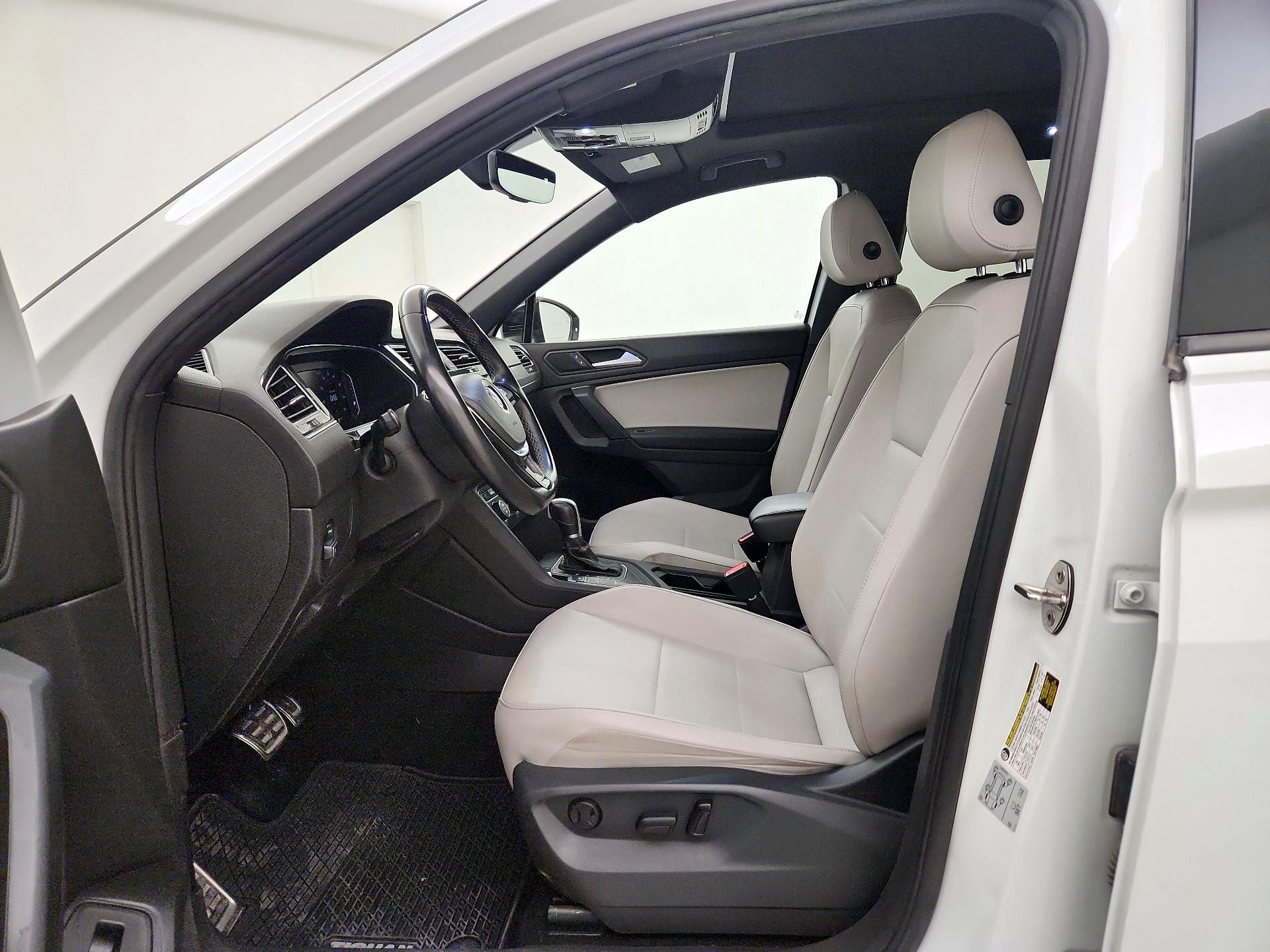 Thumbnail: 2019 Volkswagen Tiguan - 11