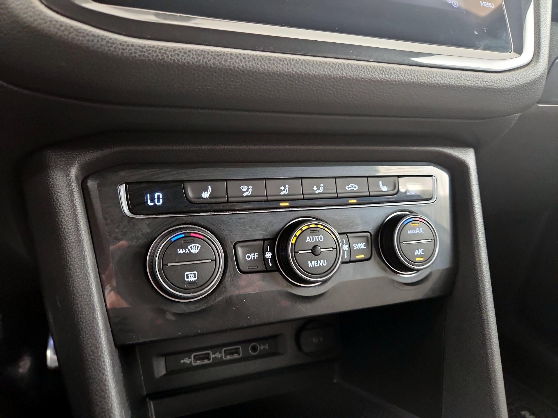 Thumbnail: 2019 Volkswagen Tiguan - 16