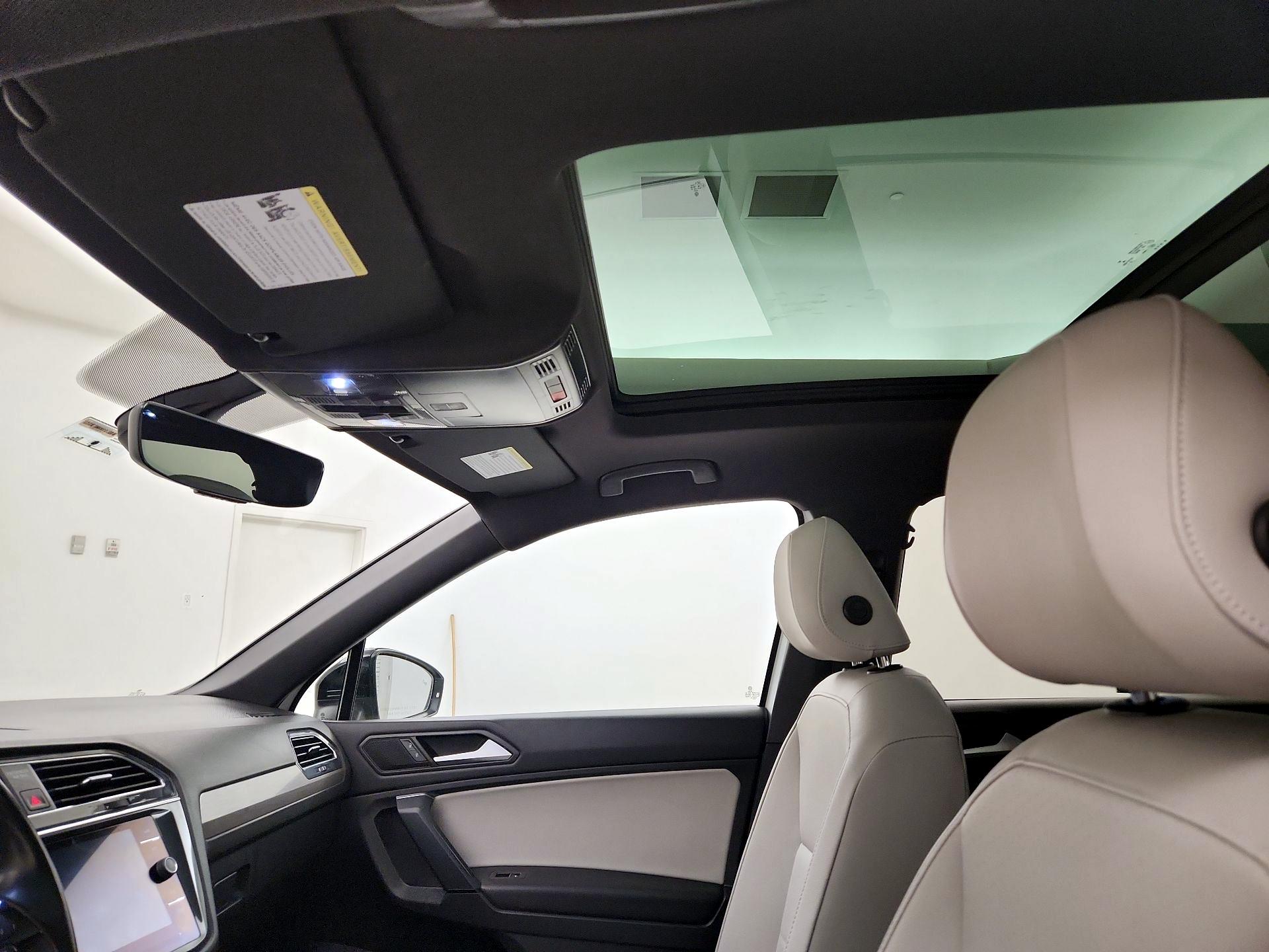 Thumbnail: 2019 Volkswagen Tiguan - 19