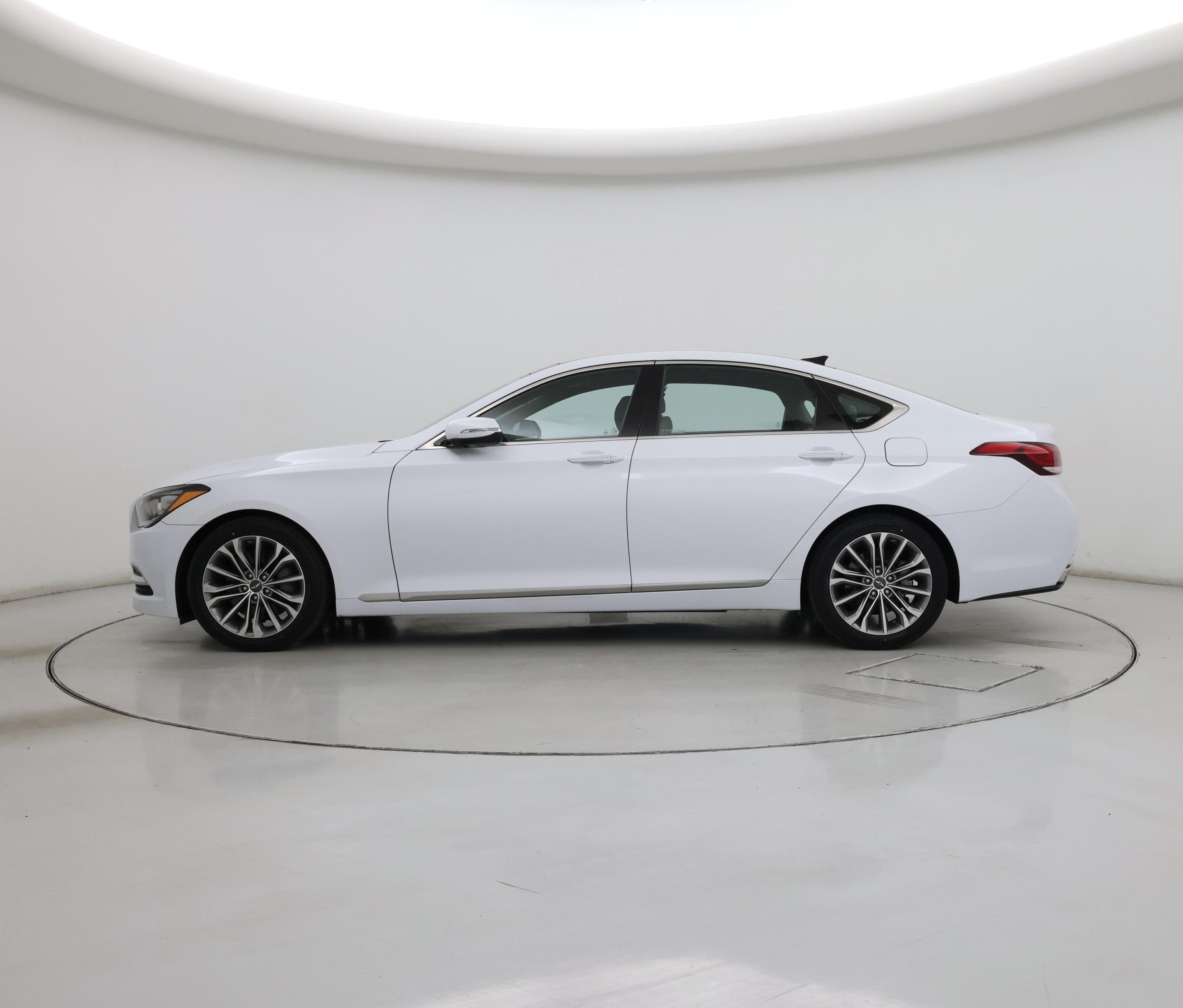 Thumbnail: 2015 Hyundai Genesis - 3