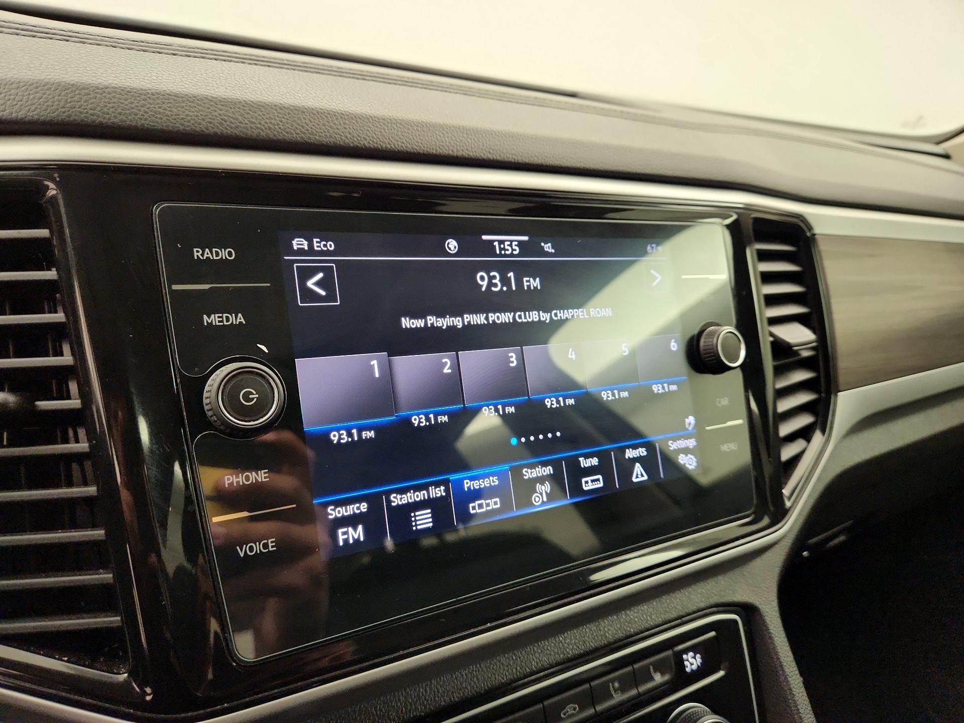 Thumbnail: 2021 Volkswagen Atlas - 16