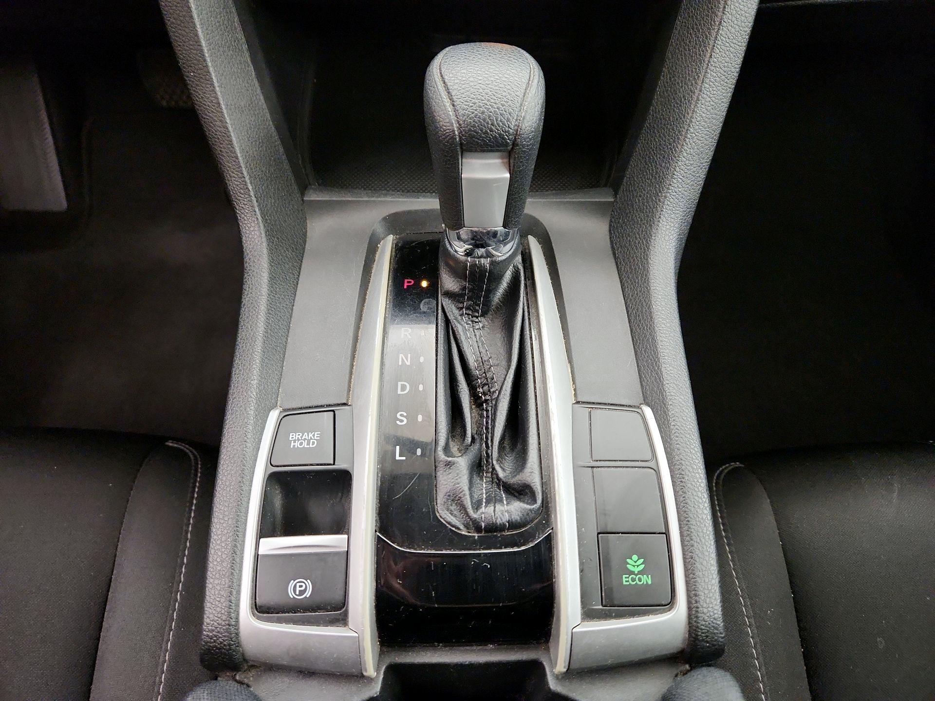 Thumbnail: 2018 Honda Civic - 16