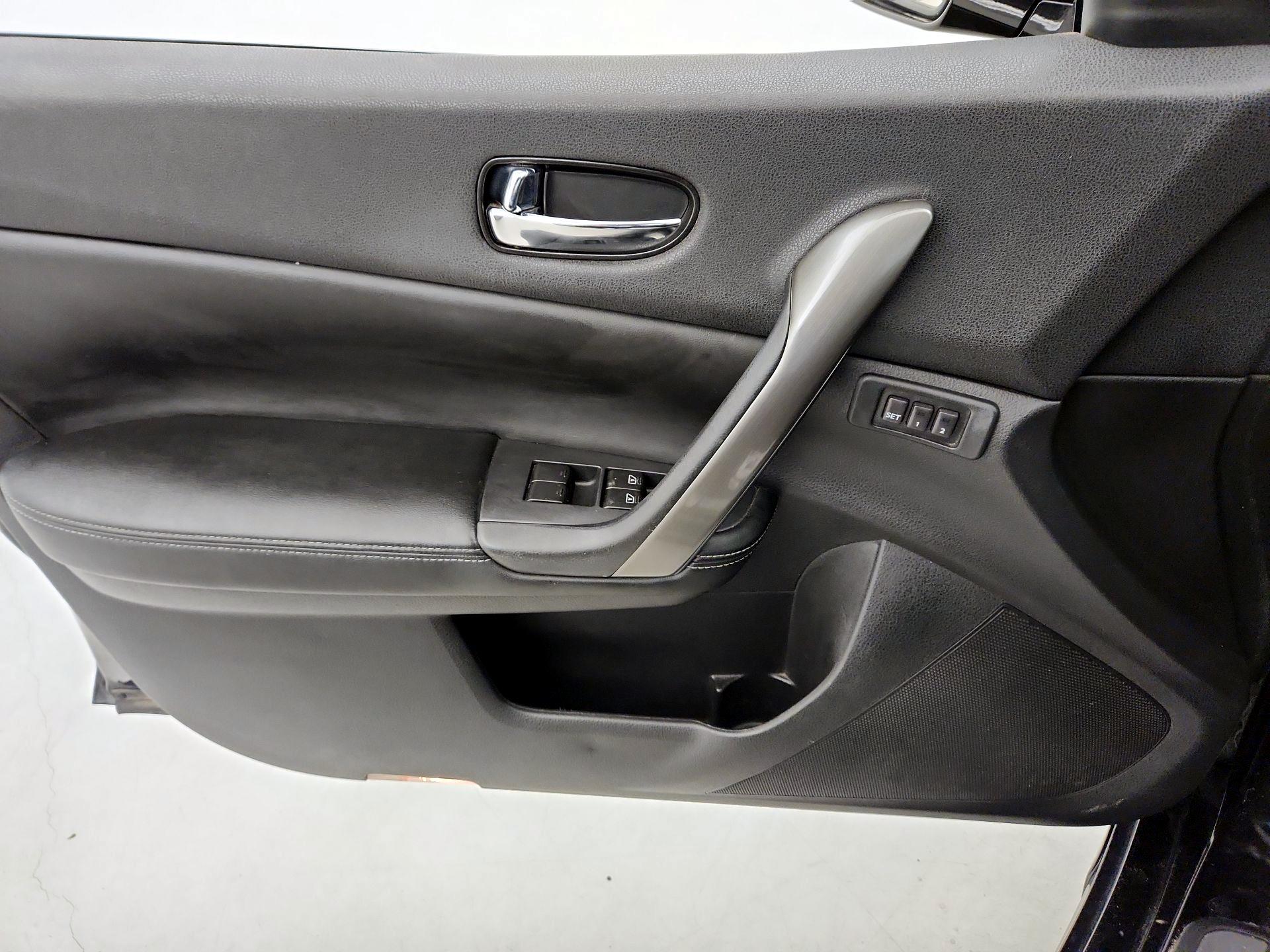 Thumbnail: 2014 Nissan Maxima - 12