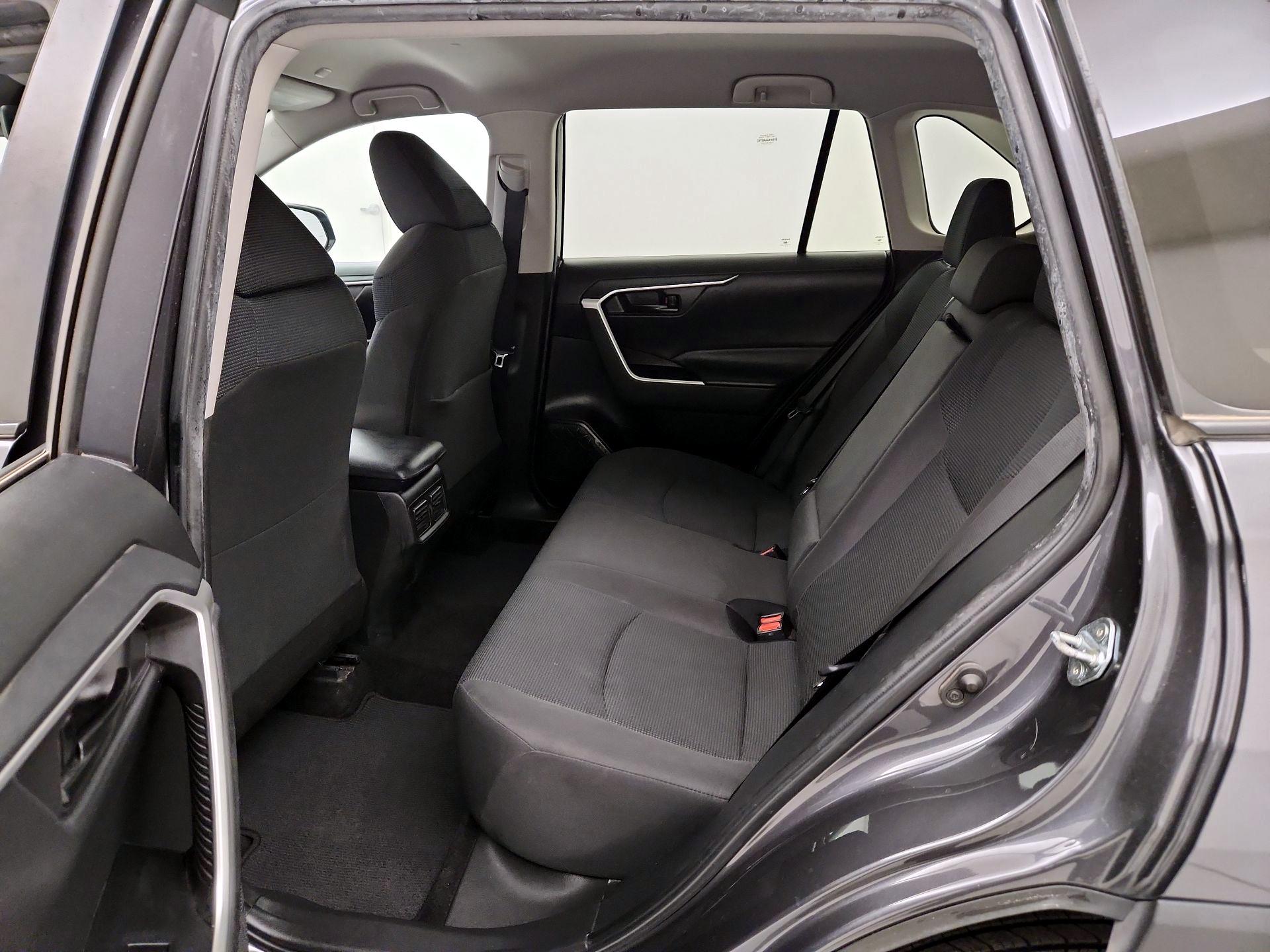 Thumbnail: 2023 Toyota RAV4 - 18