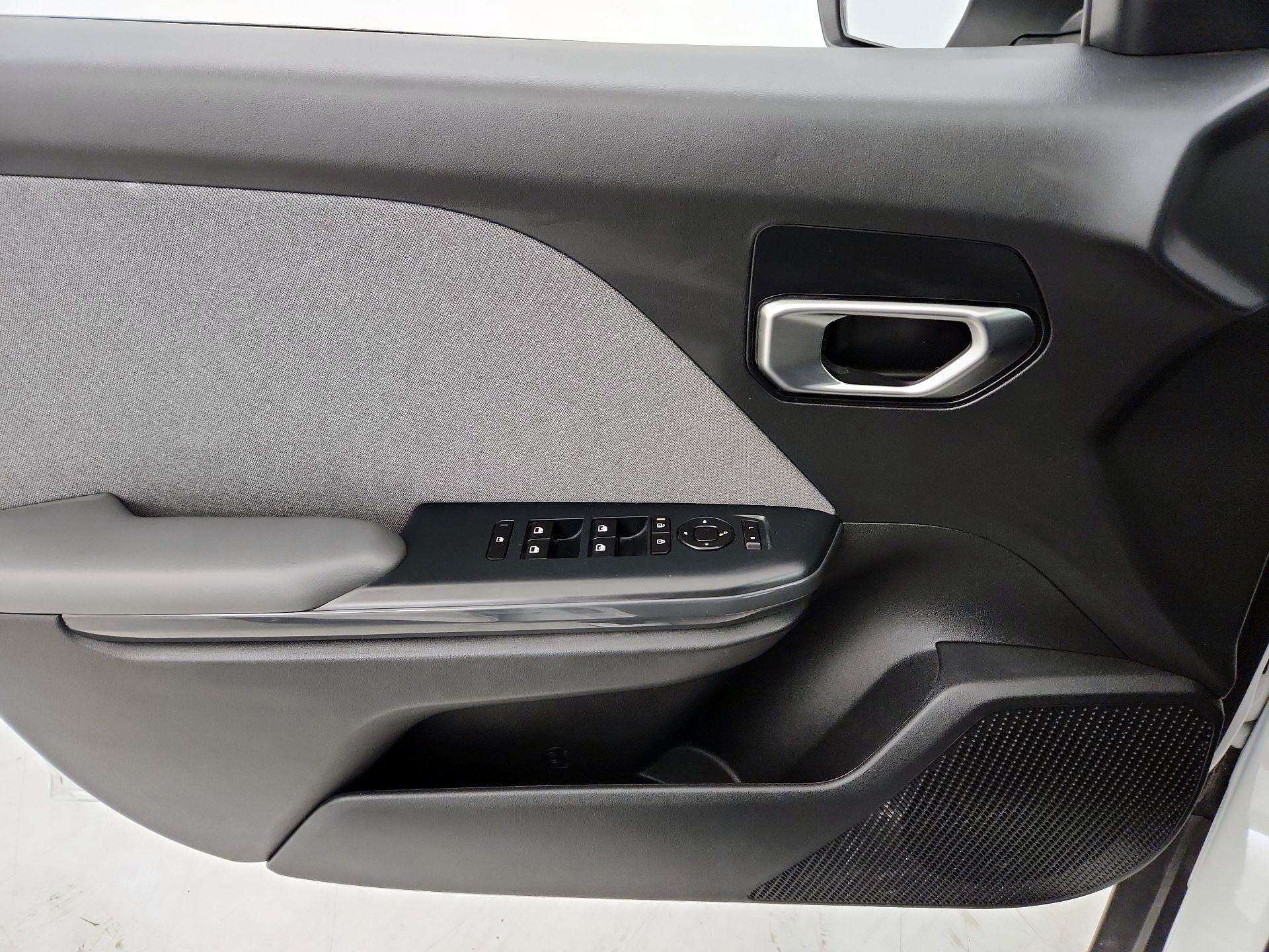 Thumbnail: 2025 Kia K4 - 12