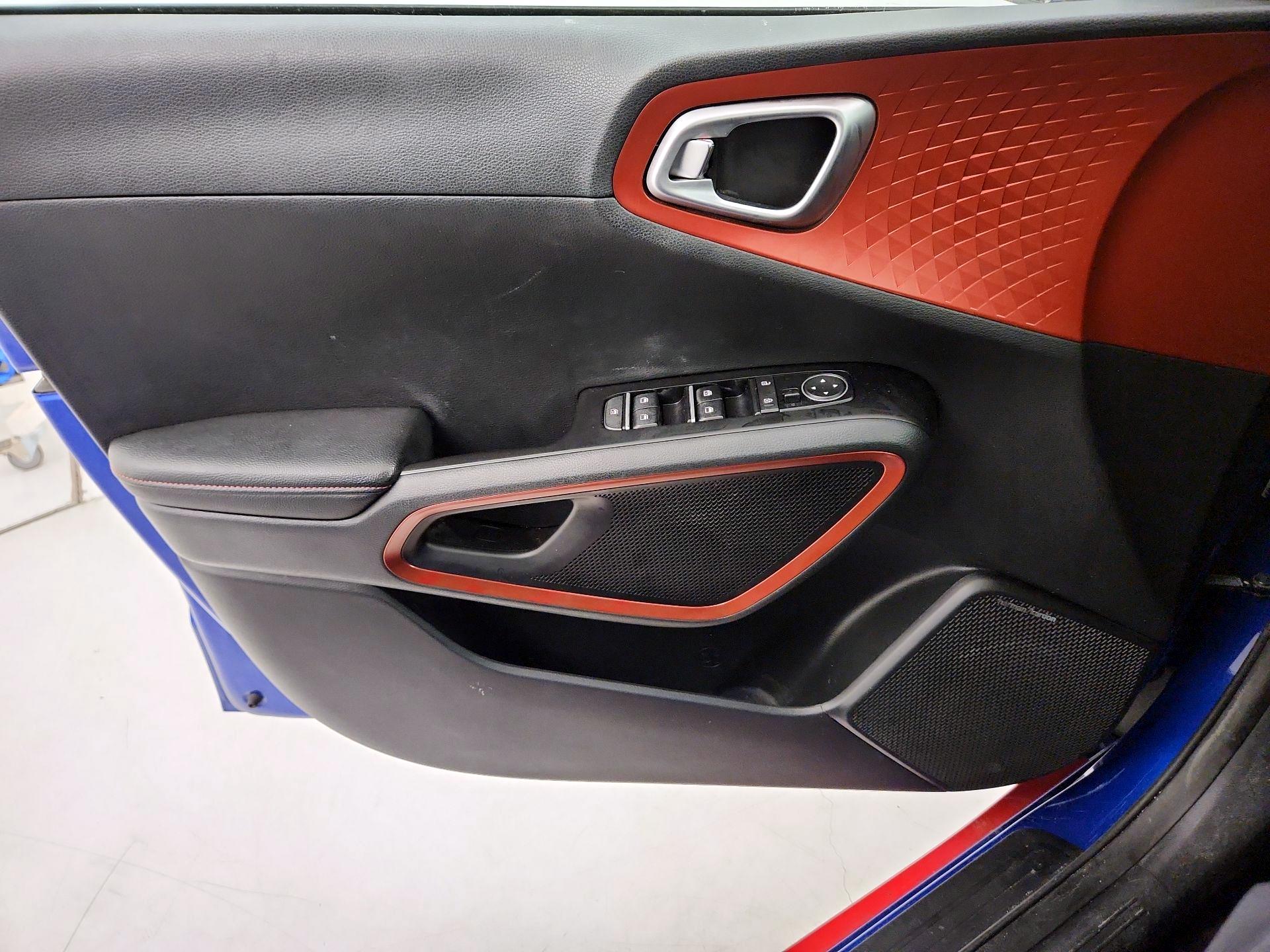 Thumbnail: 2021 Kia Soul - 12