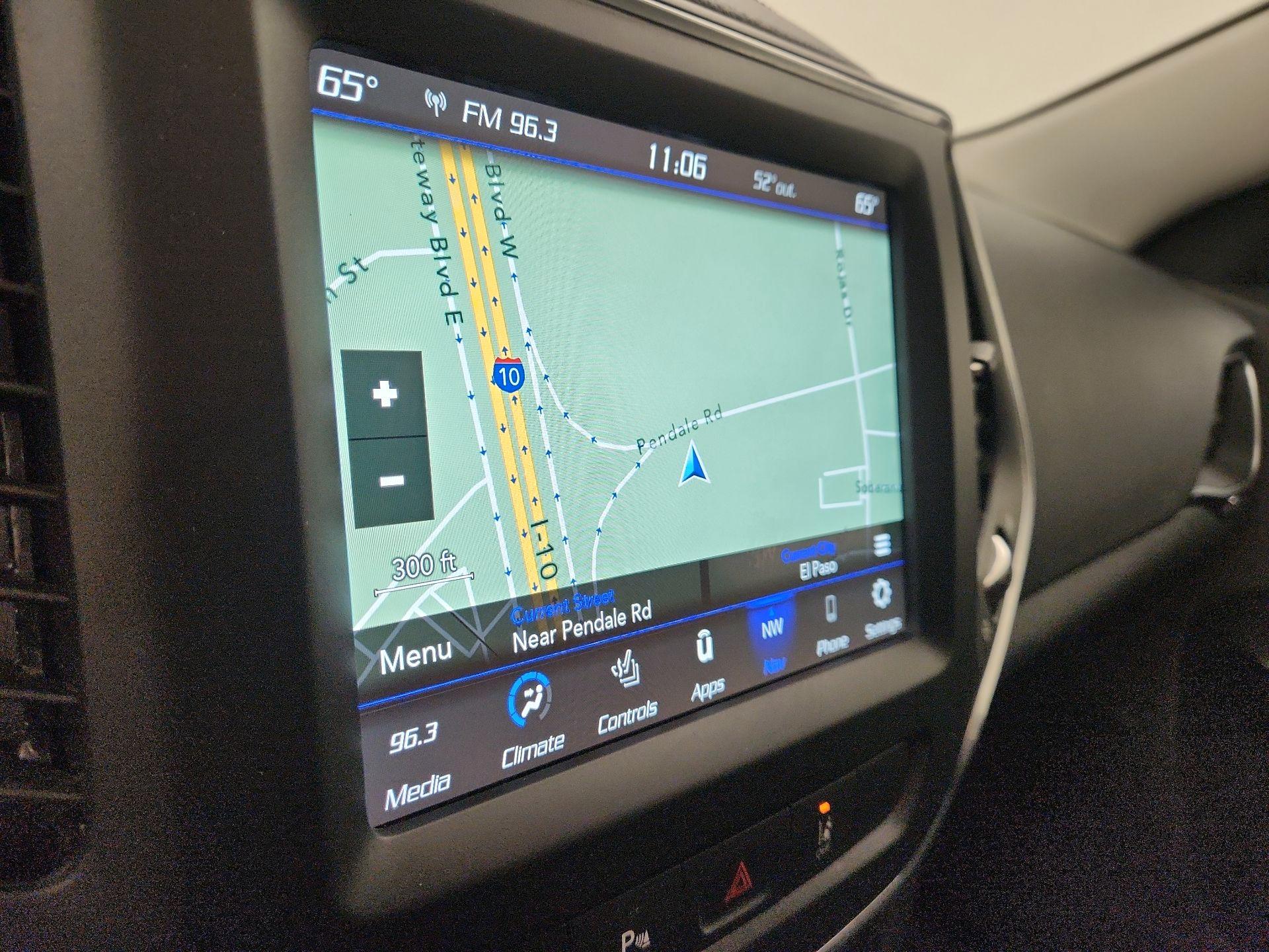 Thumbnail: 2023 Jeep Cherokee - 14