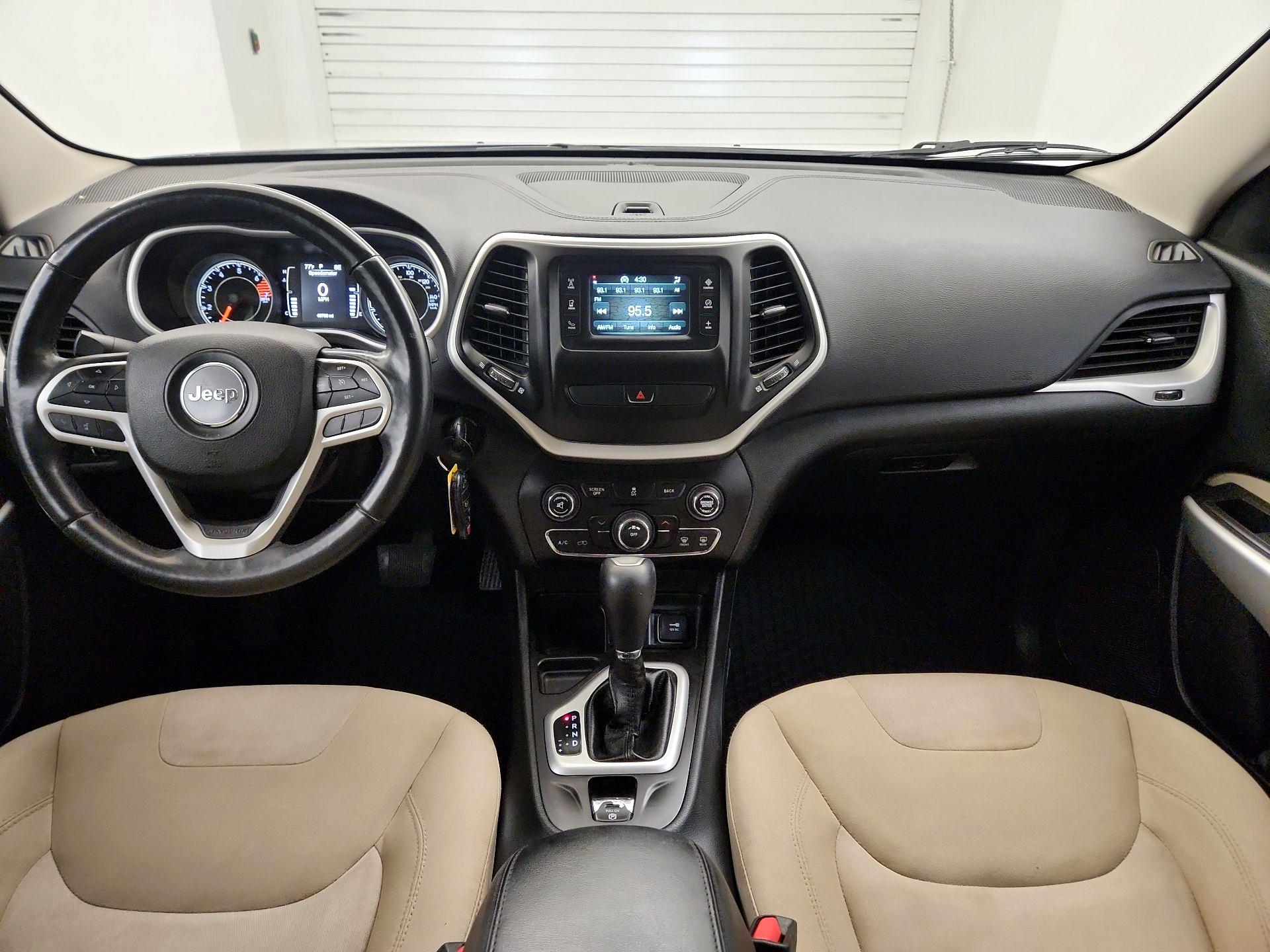 Thumbnail: 2018 Jeep Cherokee - 9