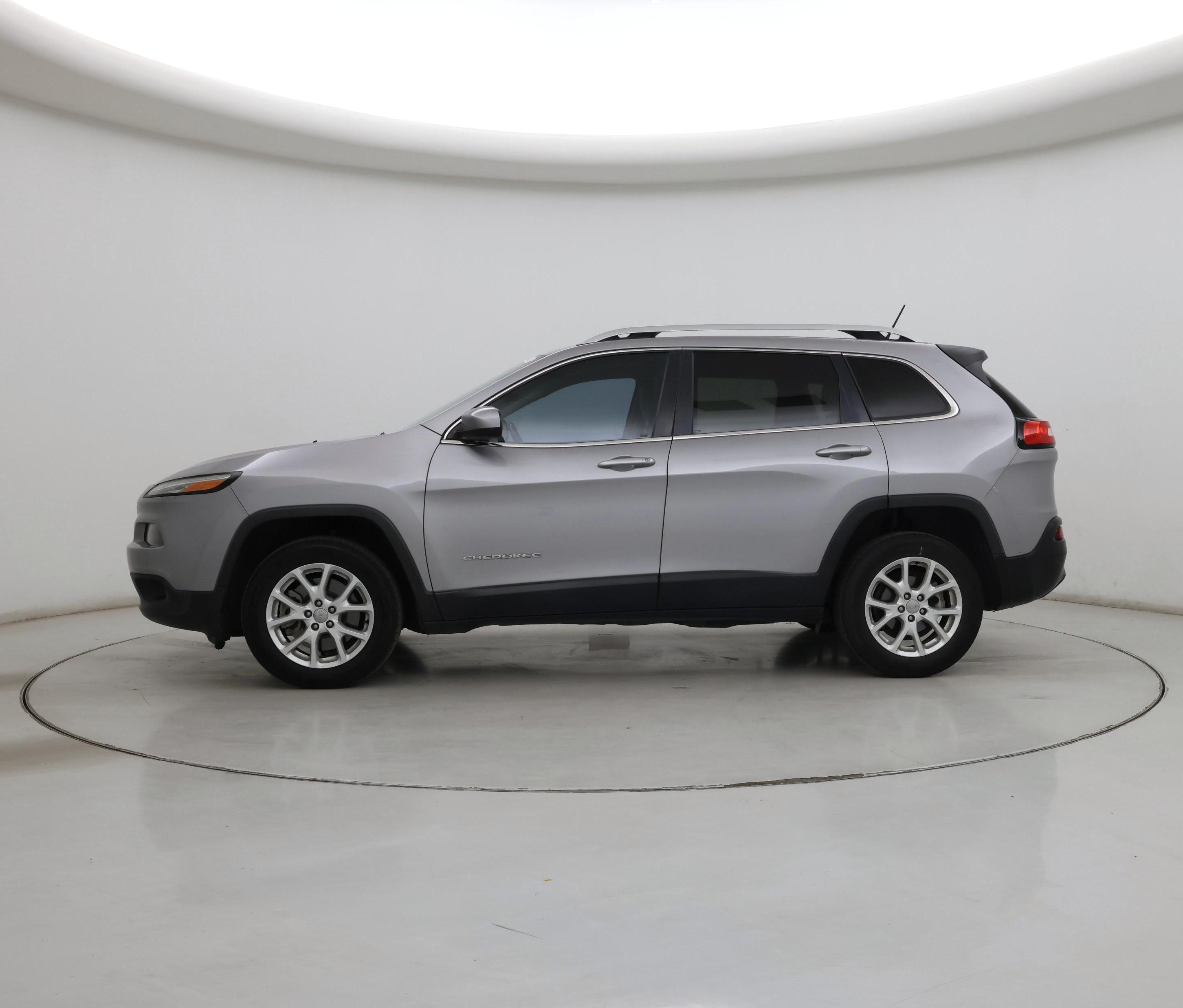 Thumbnail: 2018 Jeep Cherokee - 3