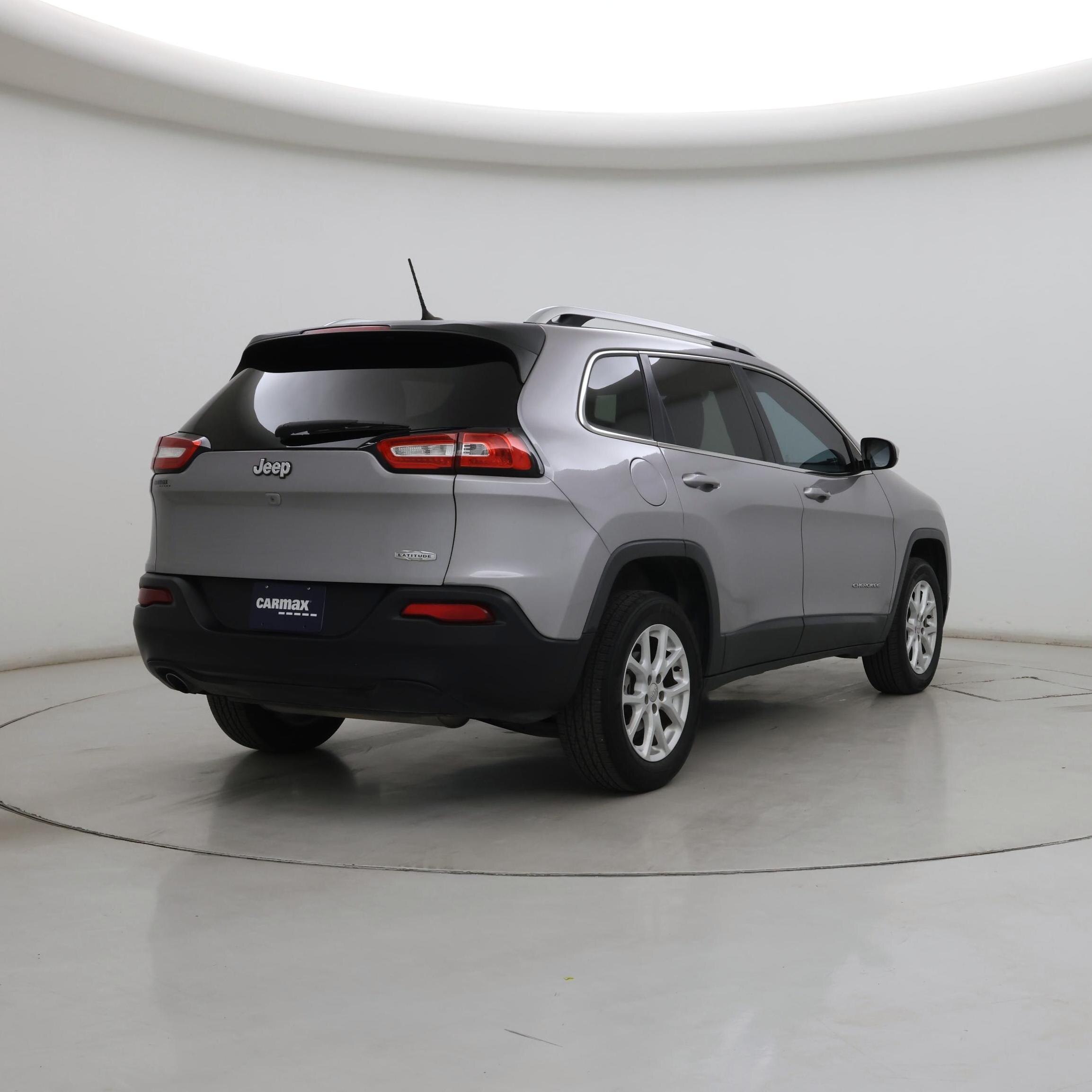 Thumbnail: 2018 Jeep Cherokee - 8