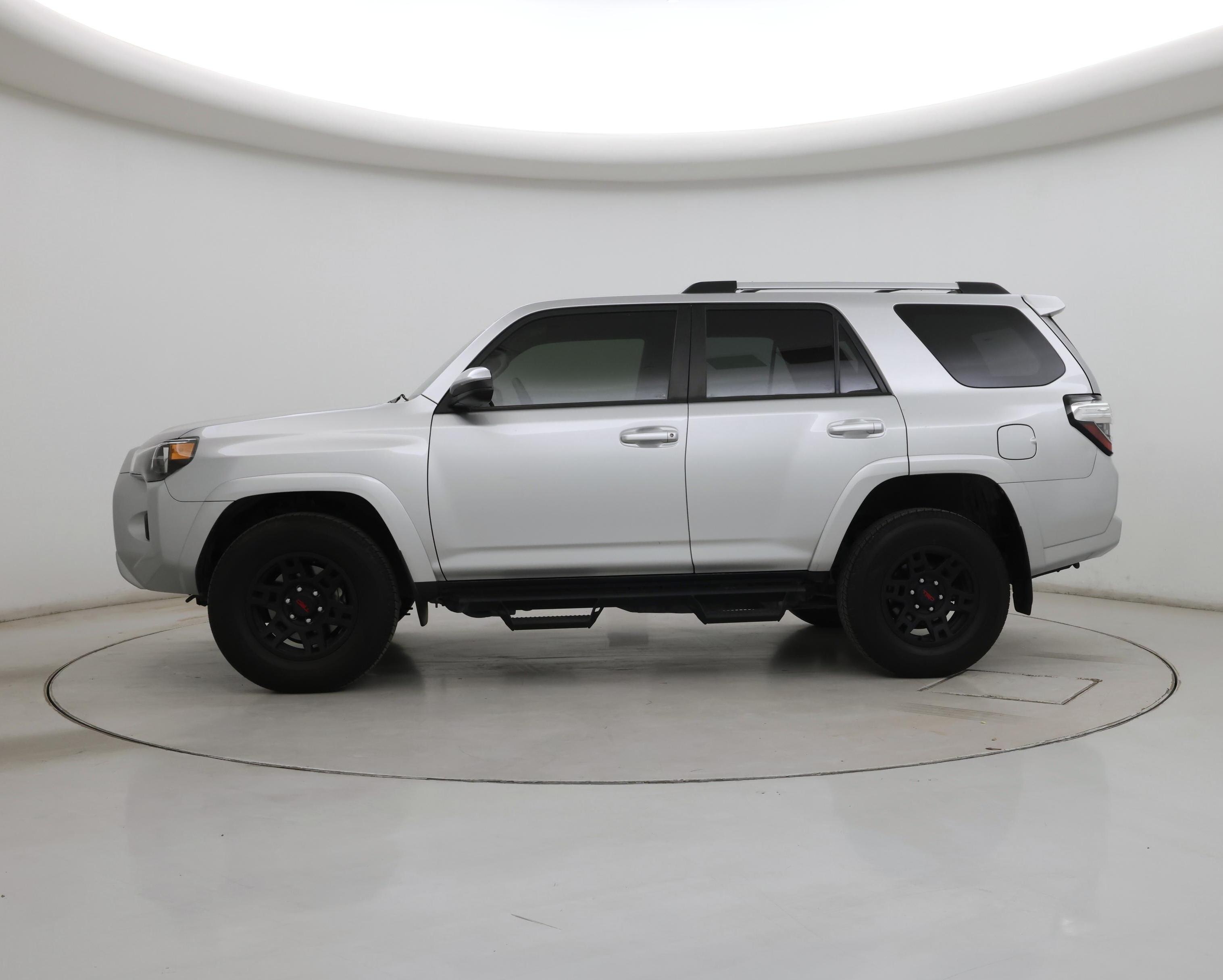 Thumbnail: 2023 Toyota 4Runner - 3