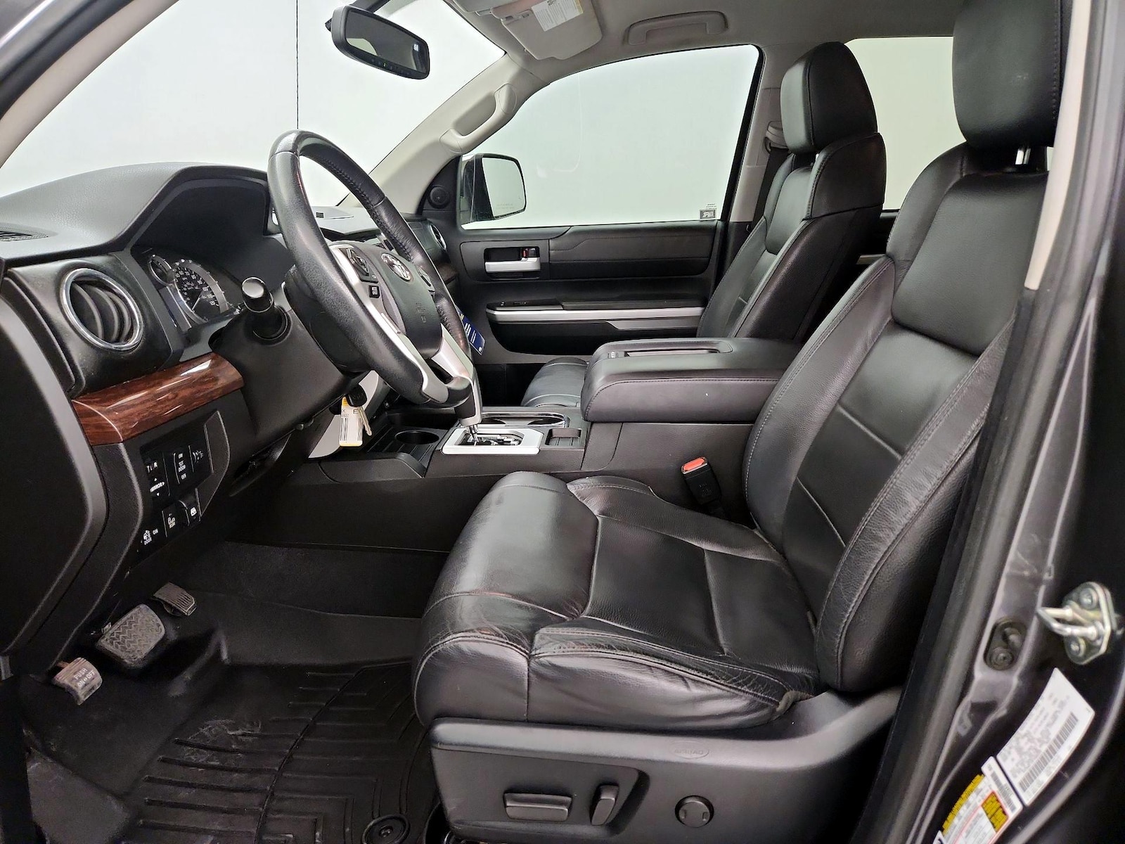 2015 Toyota Tundra Limited - Photo 12