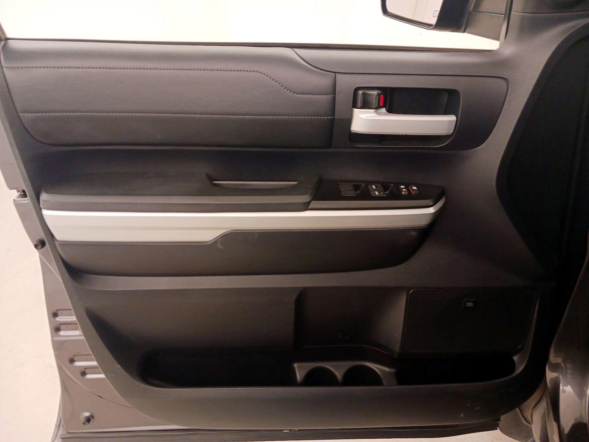 Thumbnail: 2015 Toyota Tundra - 12