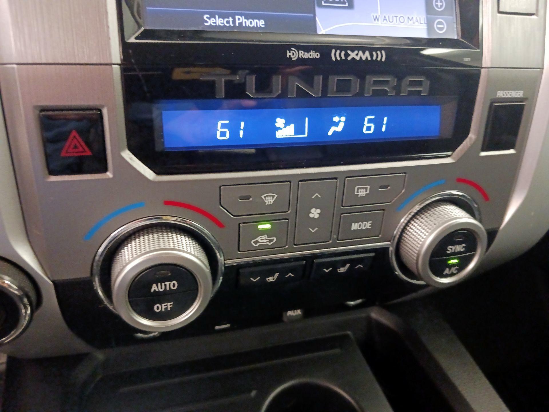 Thumbnail: 2015 Toyota Tundra - 17