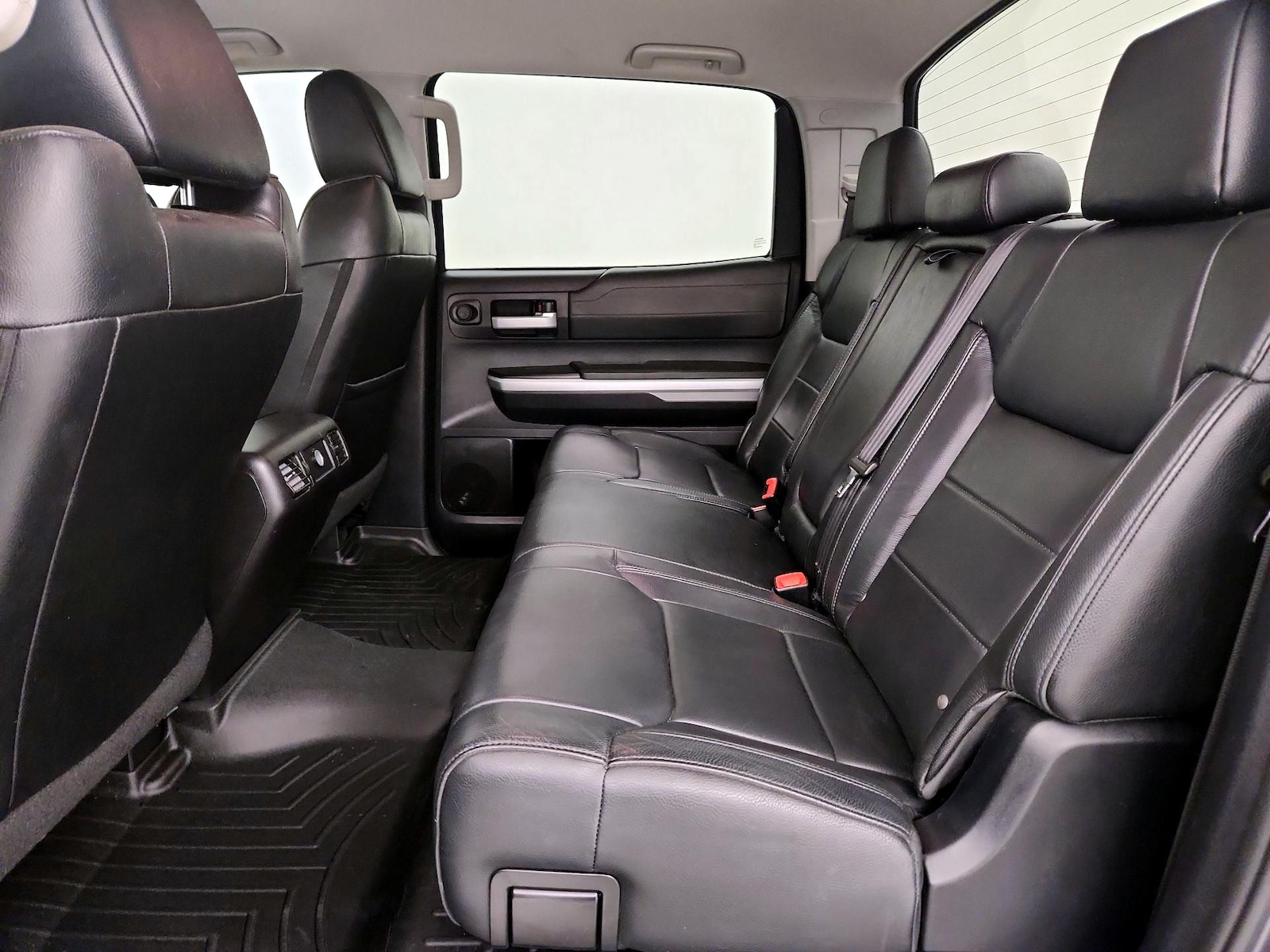 2015 Toyota Tundra Limited - Photo 20