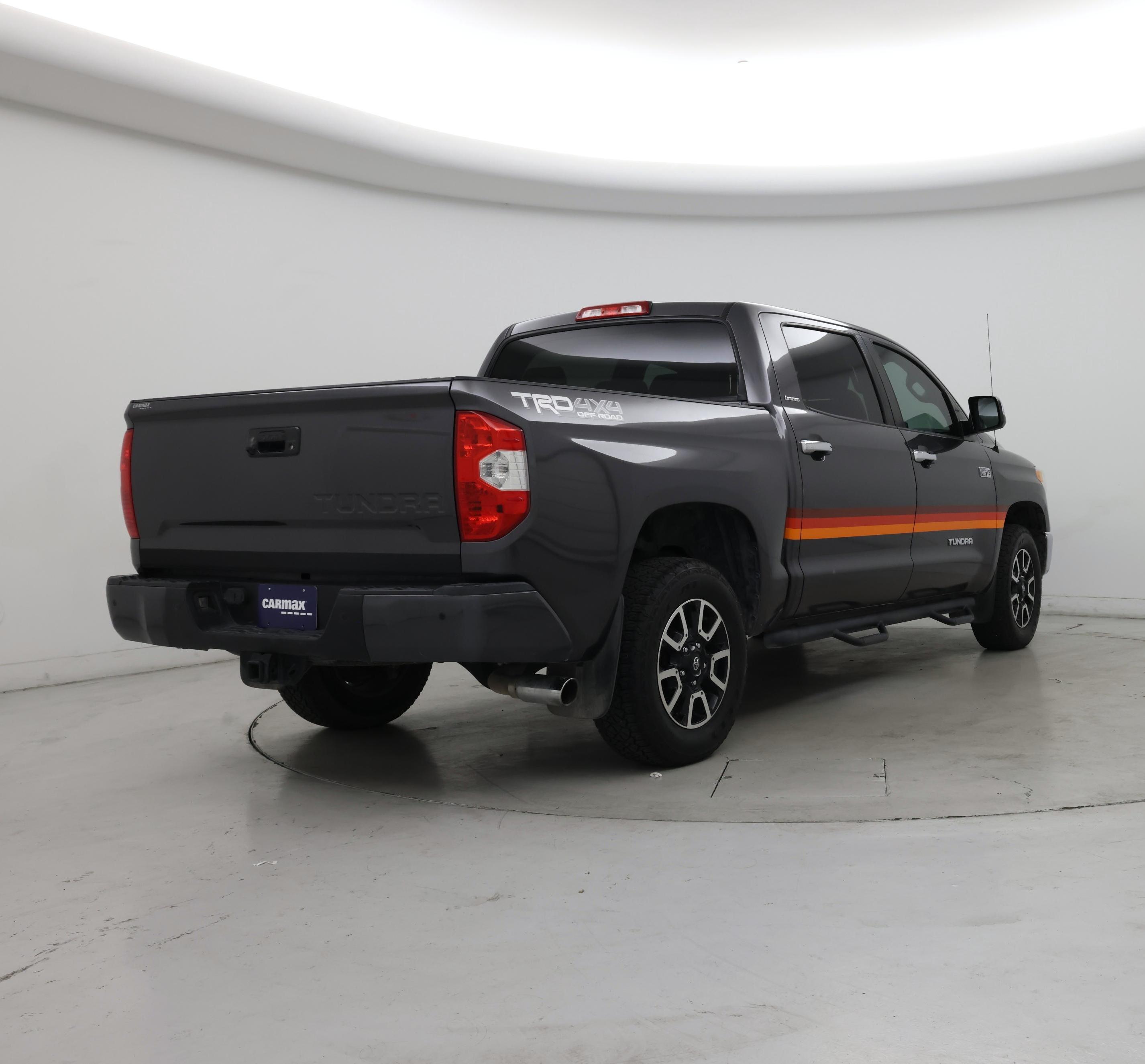 Thumbnail: 2015 Toyota Tundra - 8