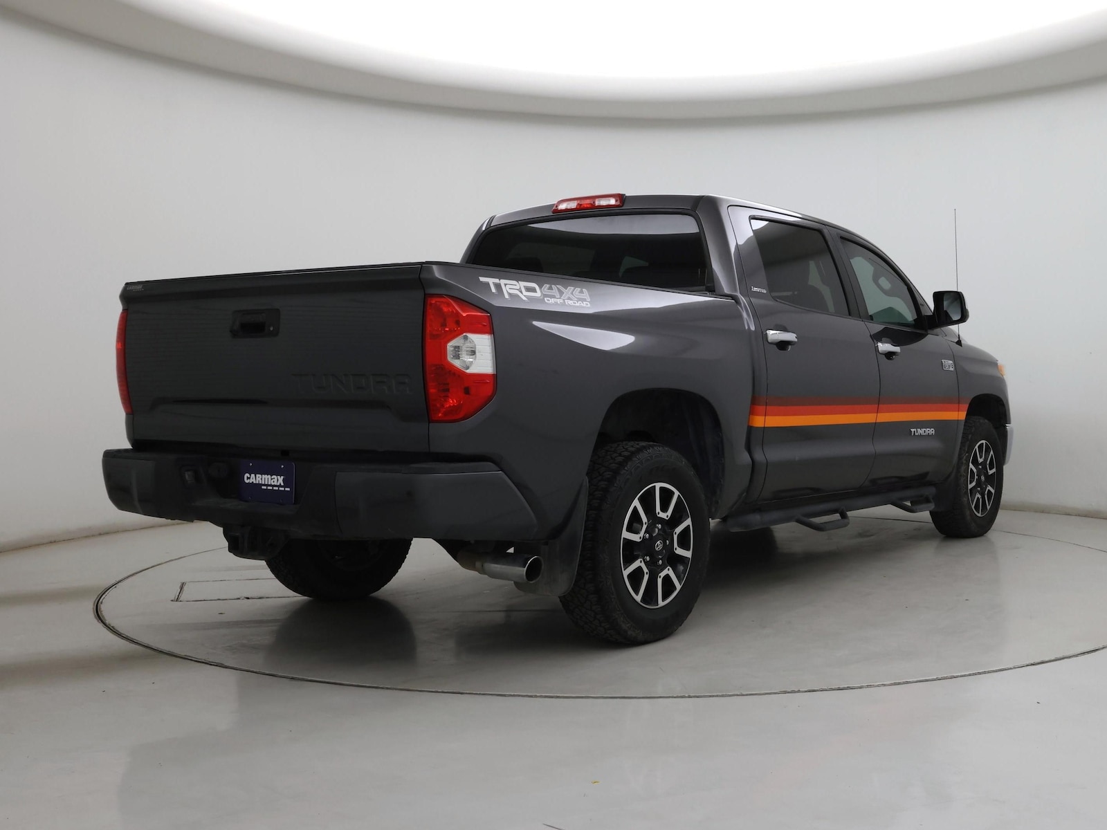 2015 Toyota Tundra Limited - Photo 9