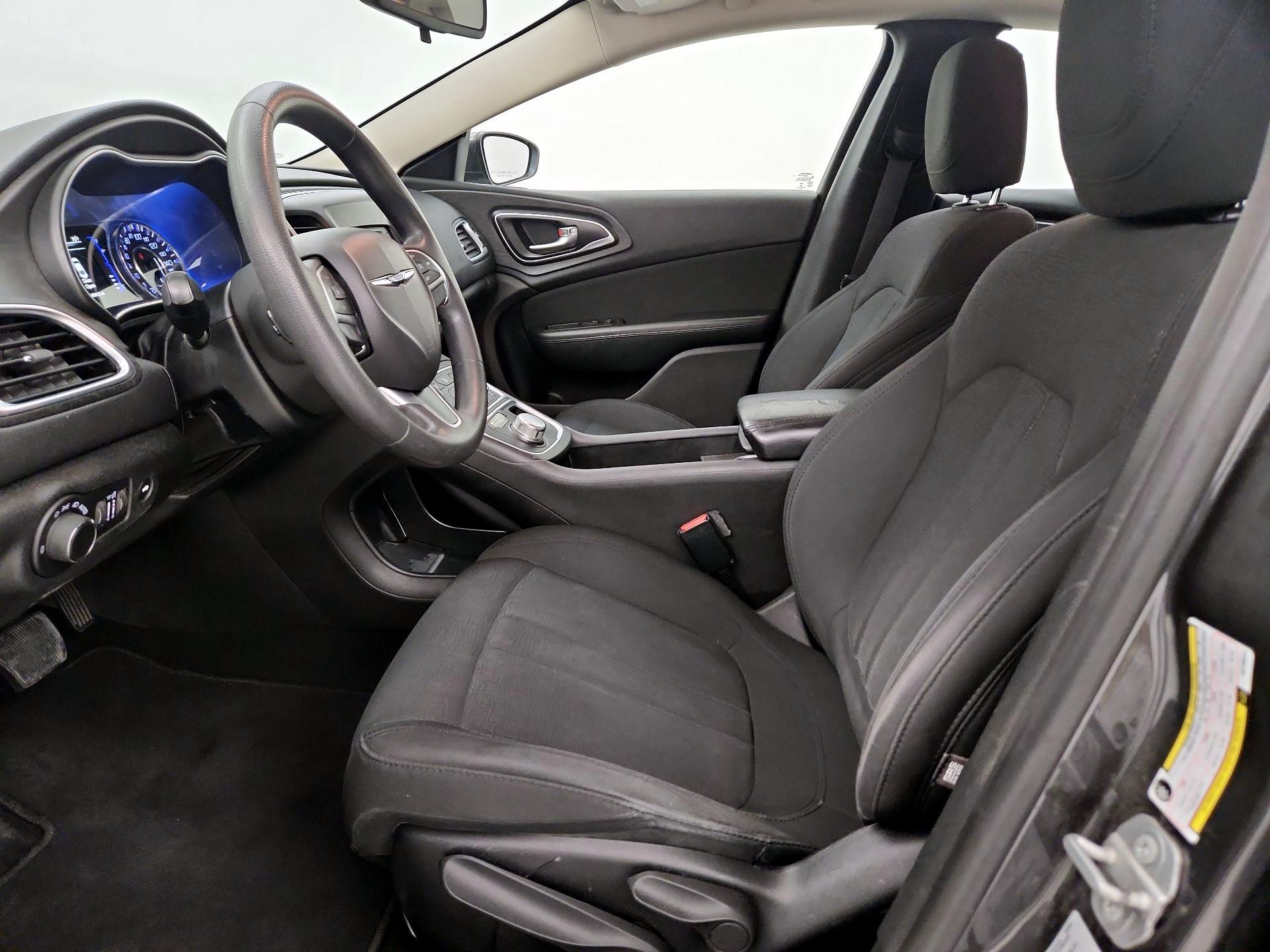 Thumbnail: 2016 Chrysler 200 - 11