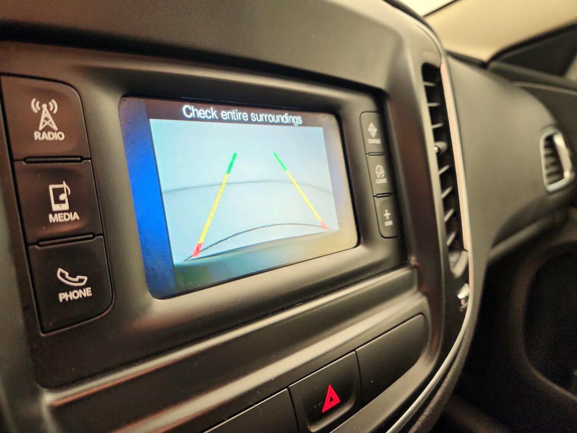 Thumbnail: 2016 Chrysler 200 - 14