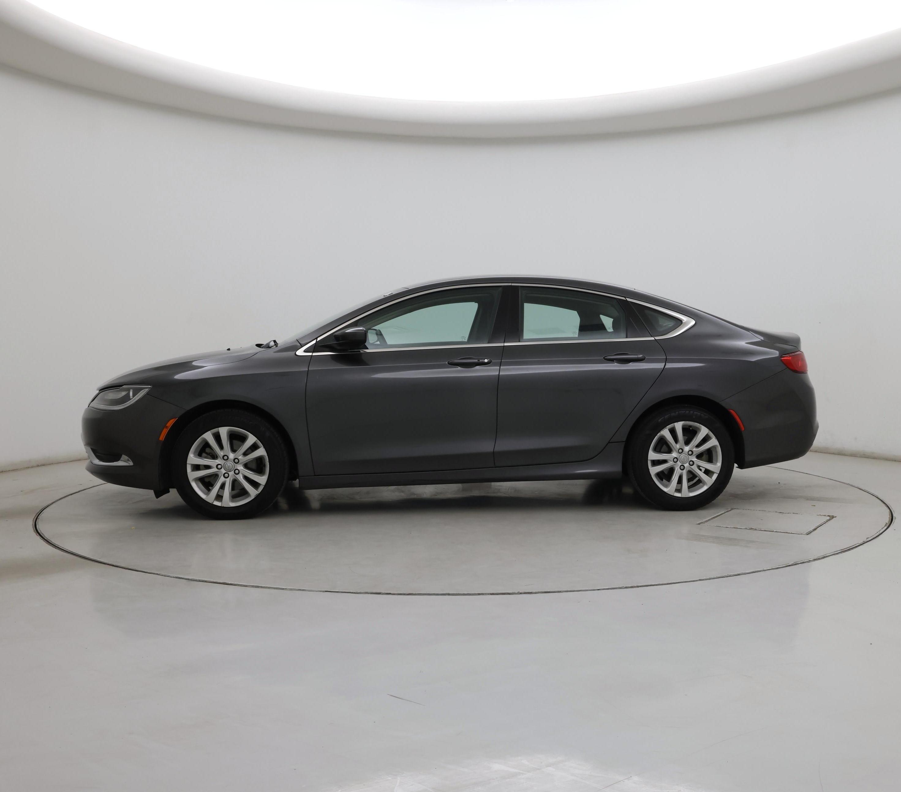 Thumbnail: 2016 Chrysler 200 - 3