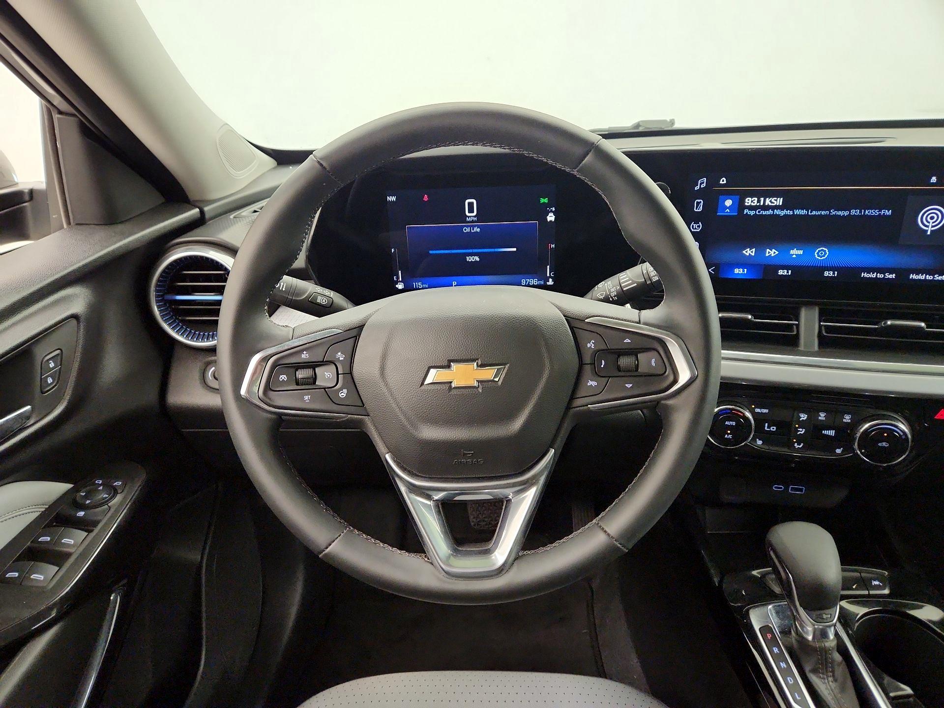 Thumbnail: 2024 Chevrolet Trax - 10