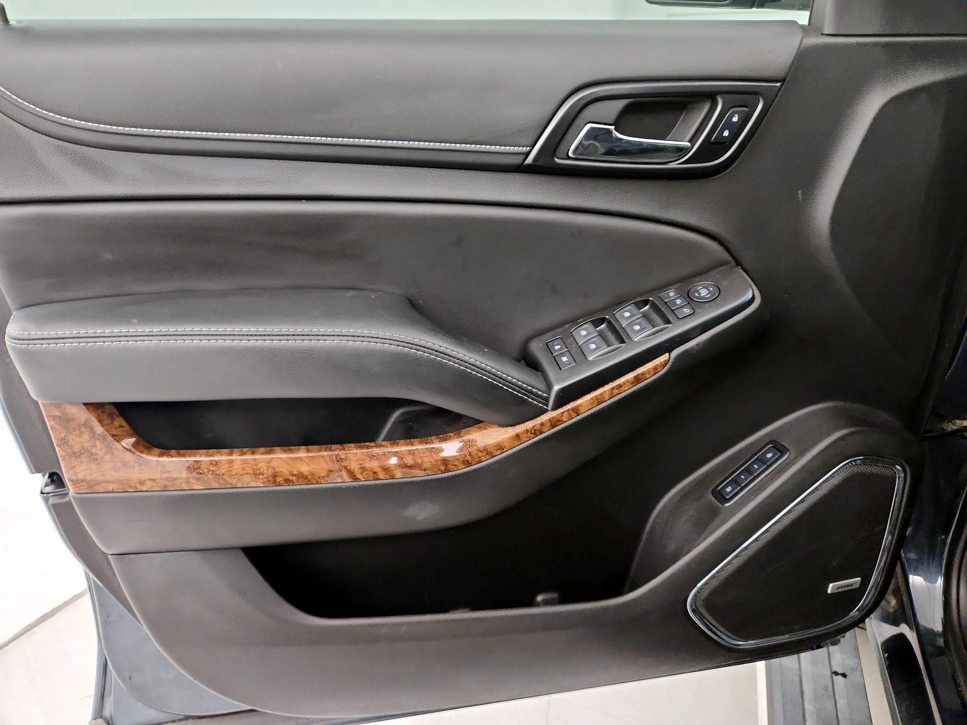 Thumbnail: 2019 Chevrolet Tahoe - 12