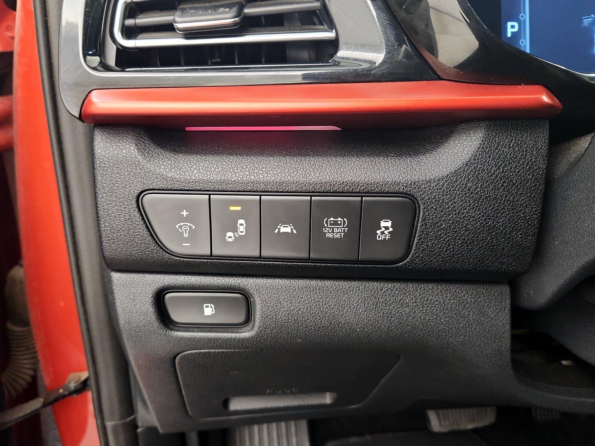 Thumbnail: 2021 Kia Niro - 13