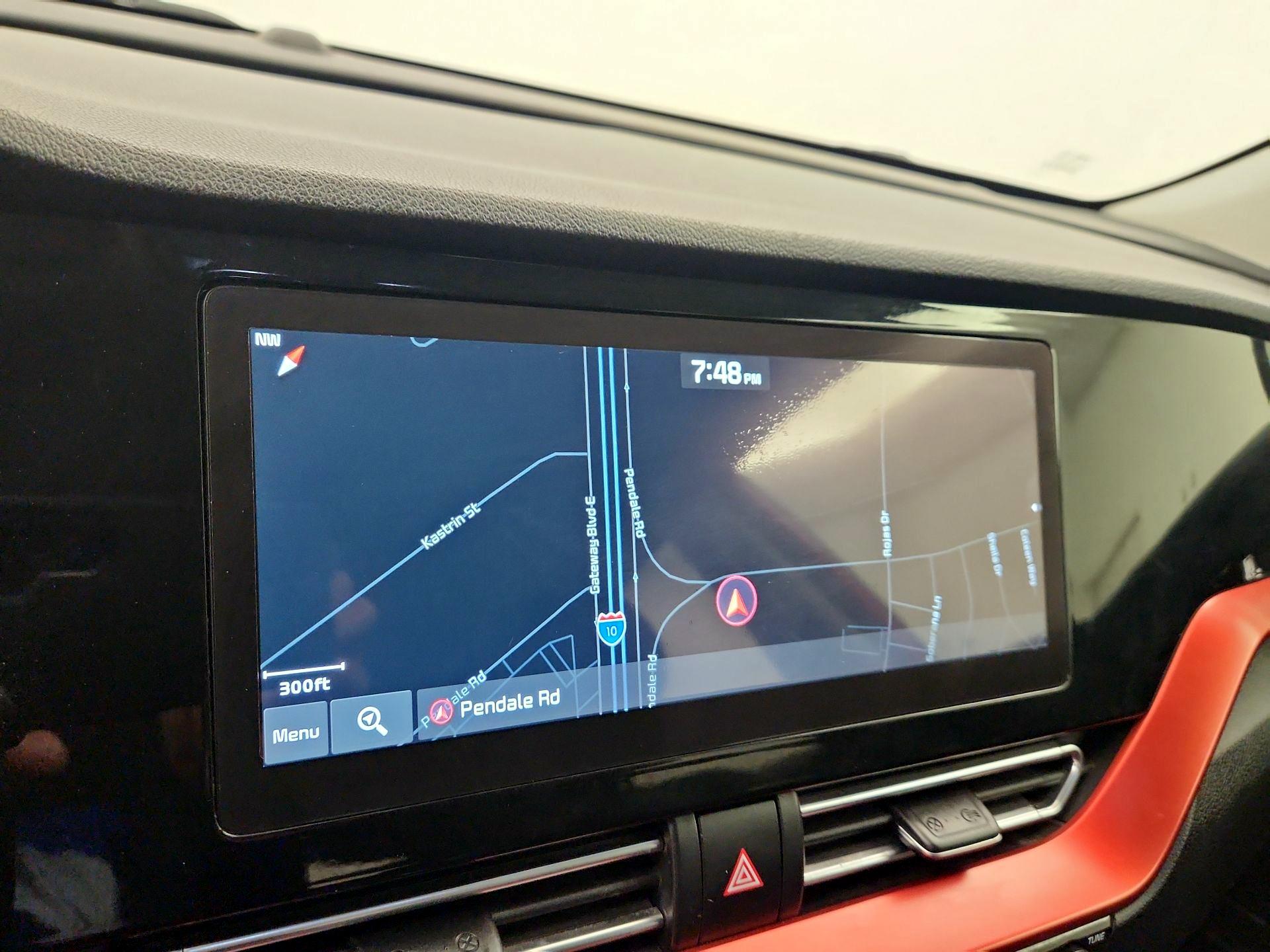 Thumbnail: 2021 Kia Niro - 14