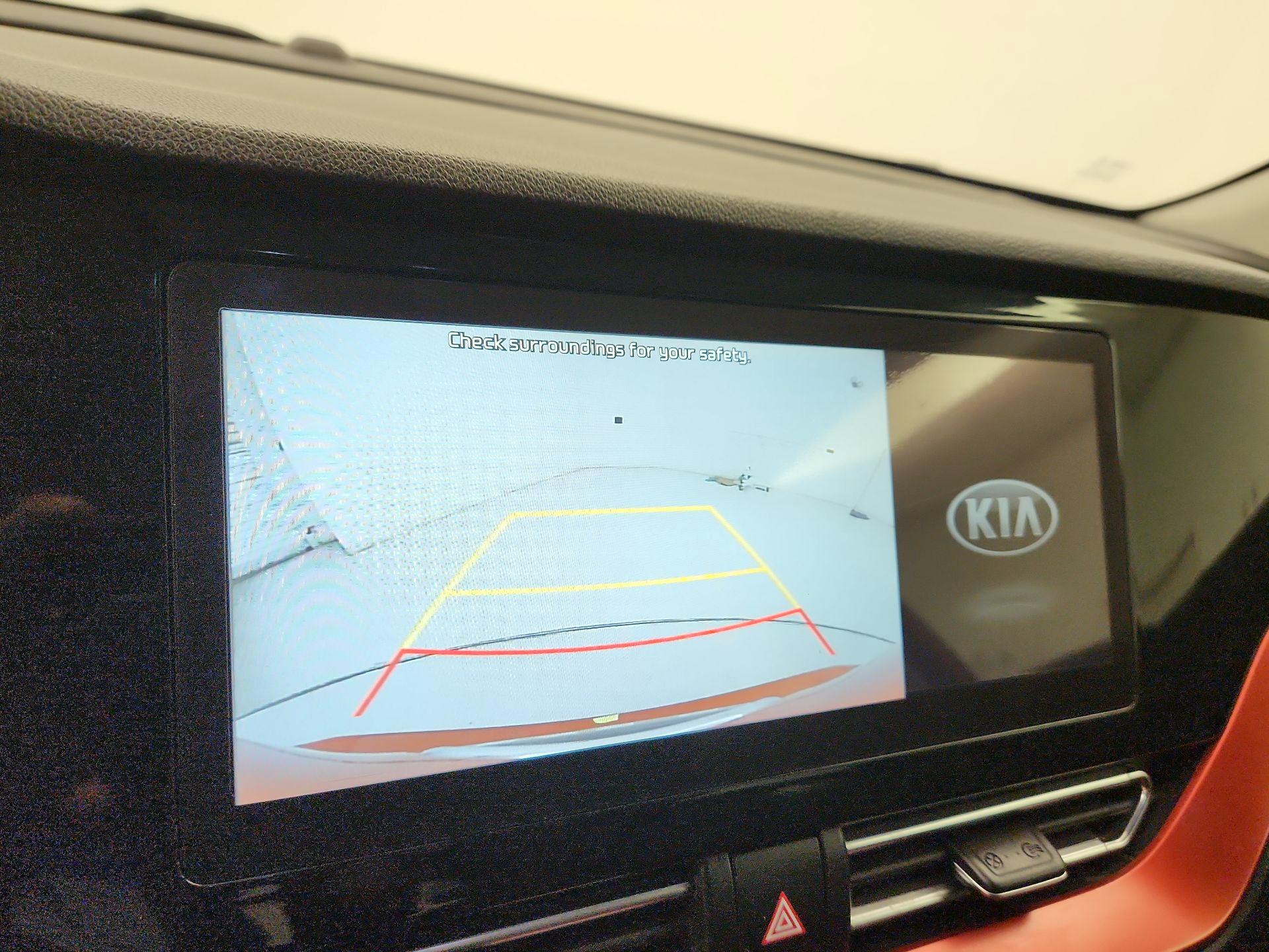 Thumbnail: 2021 Kia Niro - 15