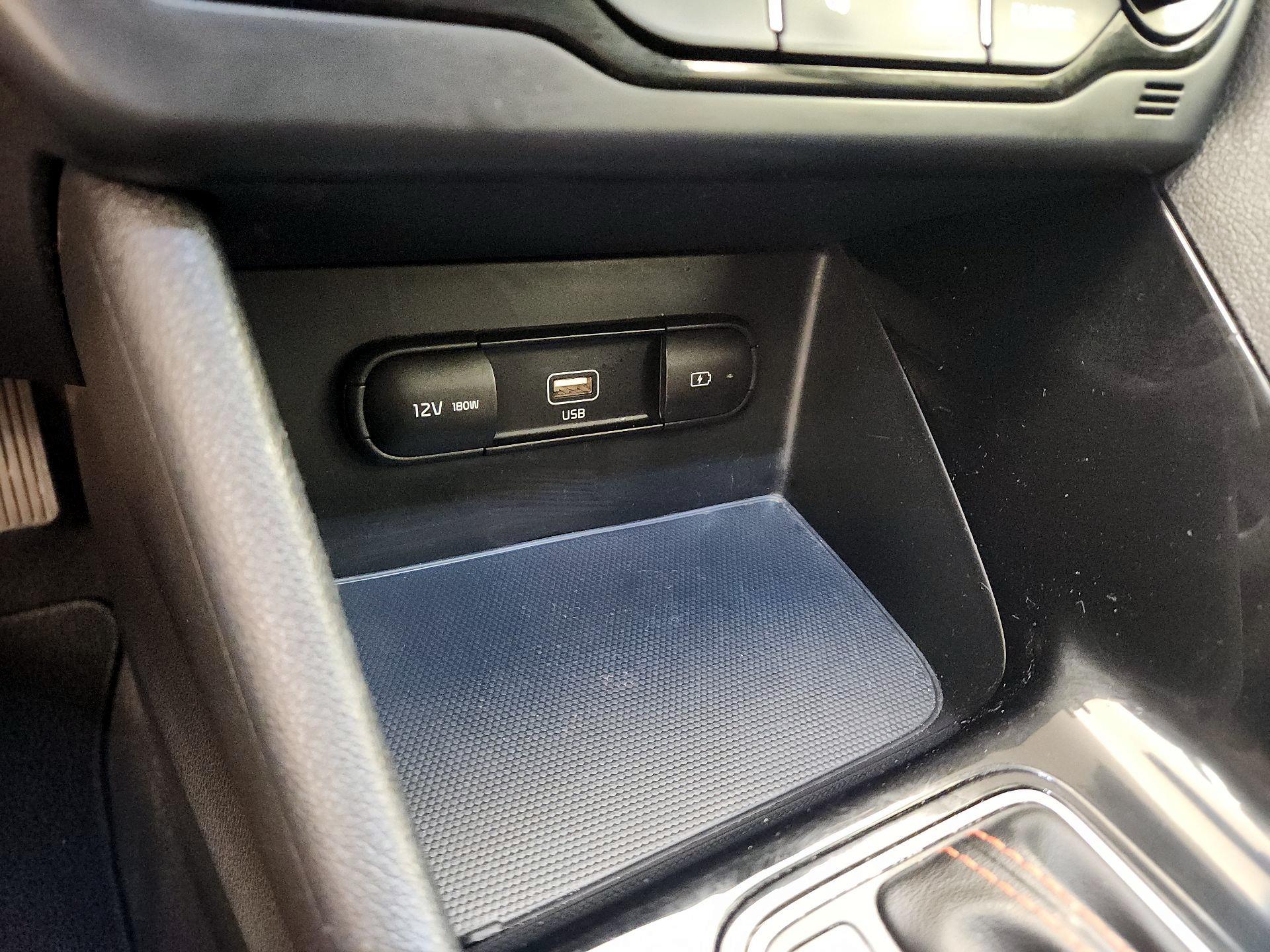 Thumbnail: 2021 Kia Niro - 19