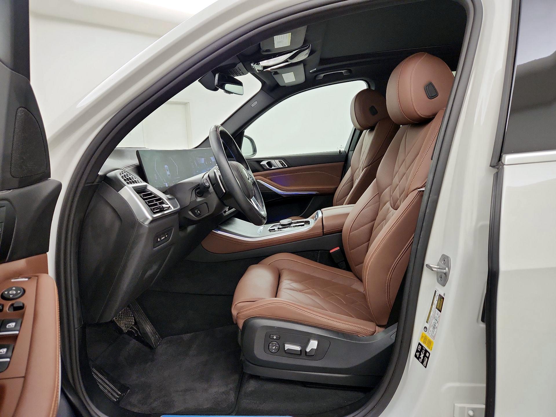 Thumbnail: 2024 BMW X5 - 11