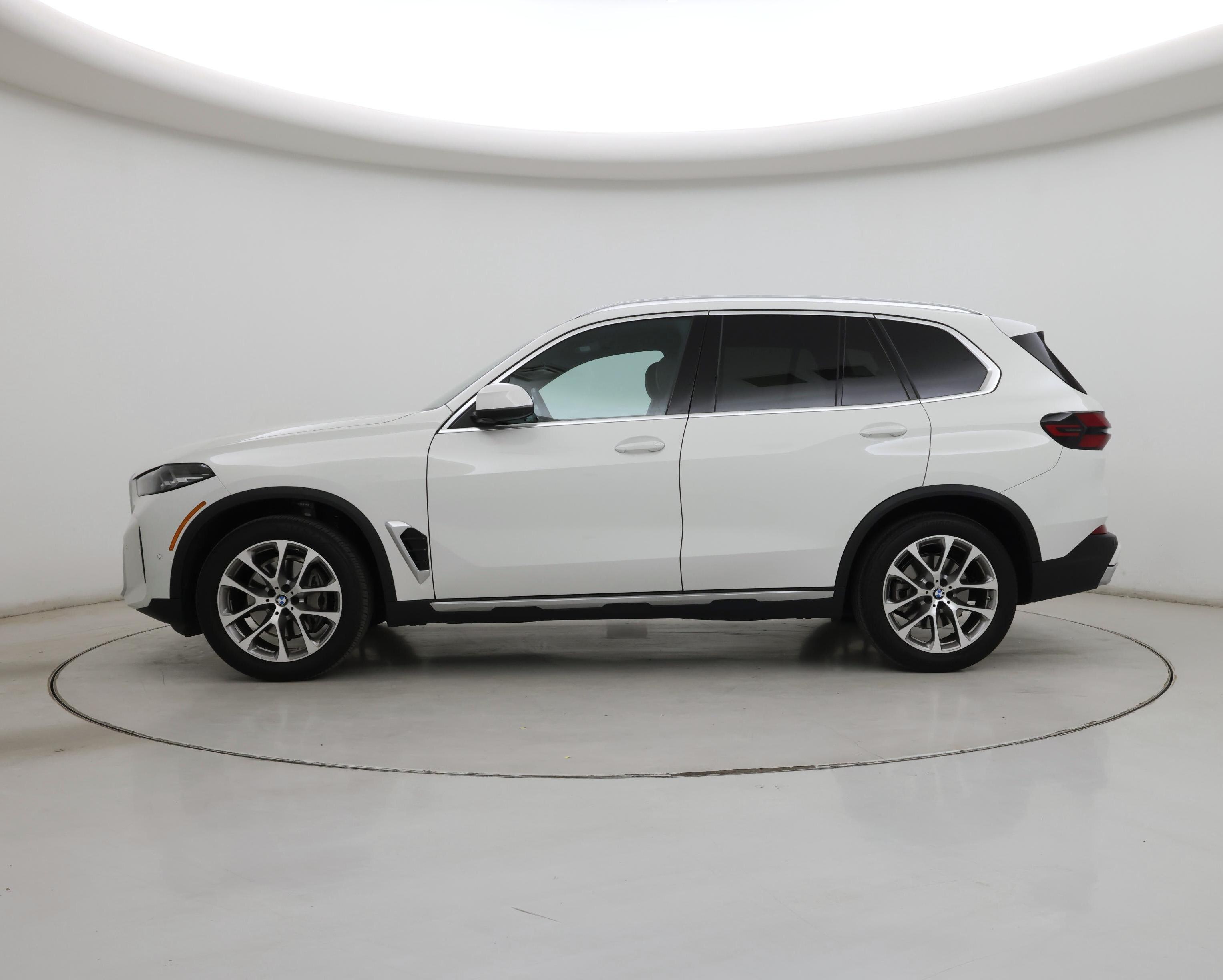 Thumbnail: 2024 BMW X5 - 3