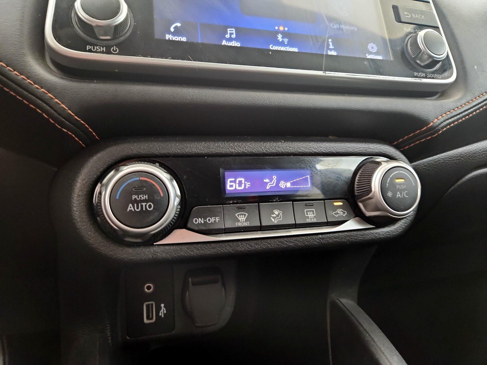2022 Nissan Versa Sedan SR - Photo 17