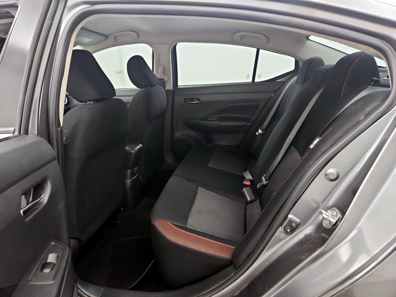 2022 Nissan Versa Sedan SR - Photo 20