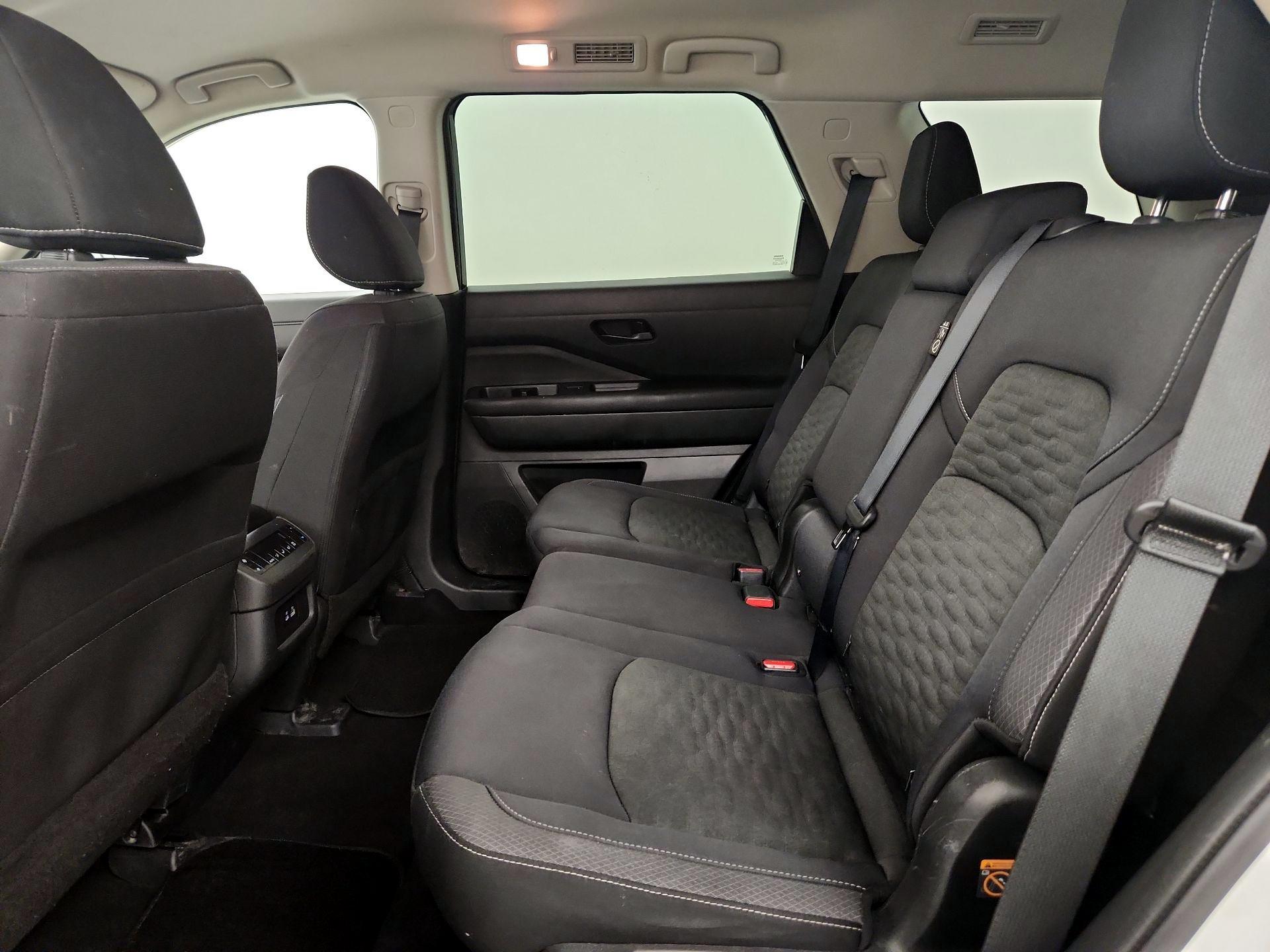 Thumbnail: 2024 Nissan Pathfinder - 19