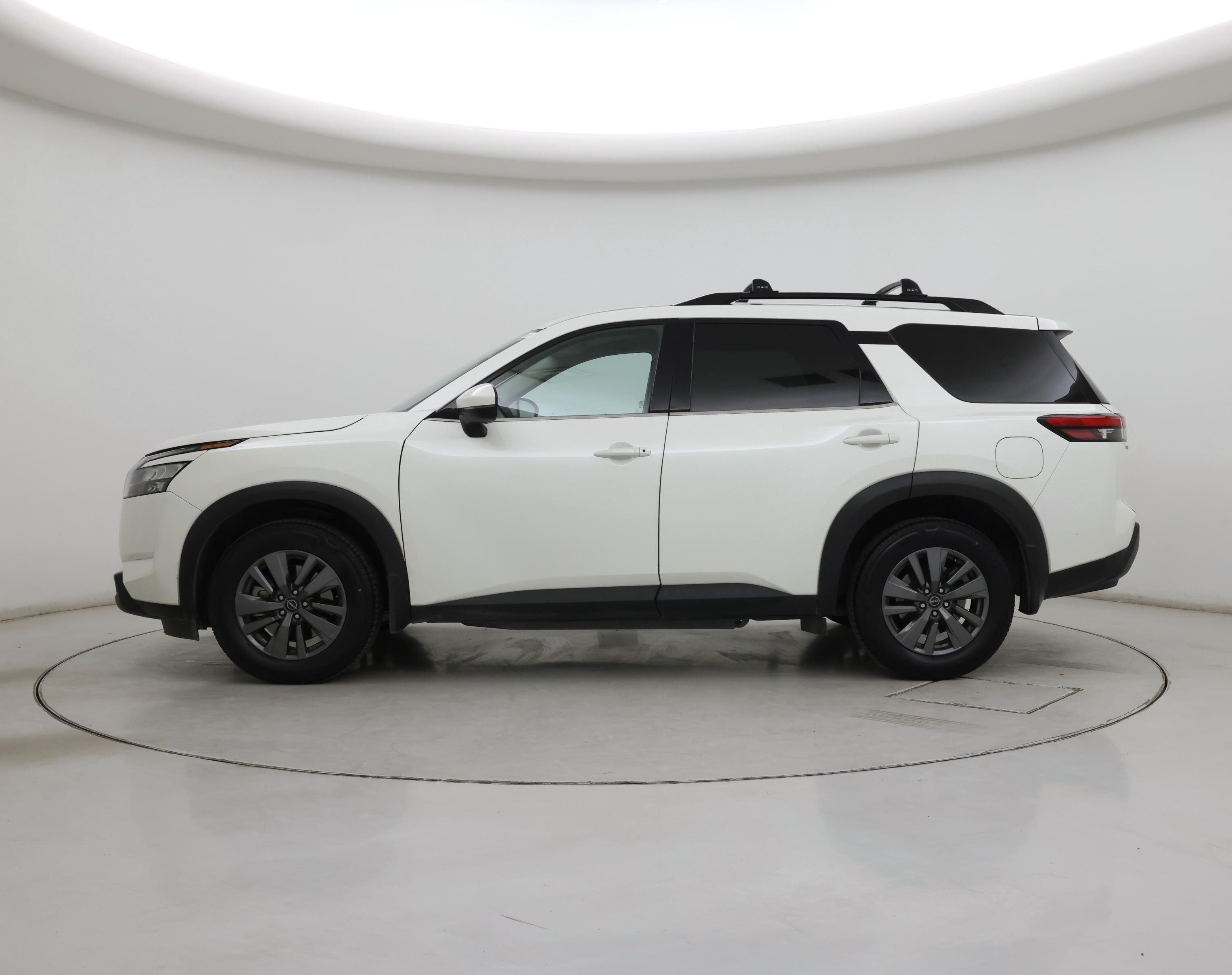 Thumbnail: 2024 Nissan Pathfinder - 3
