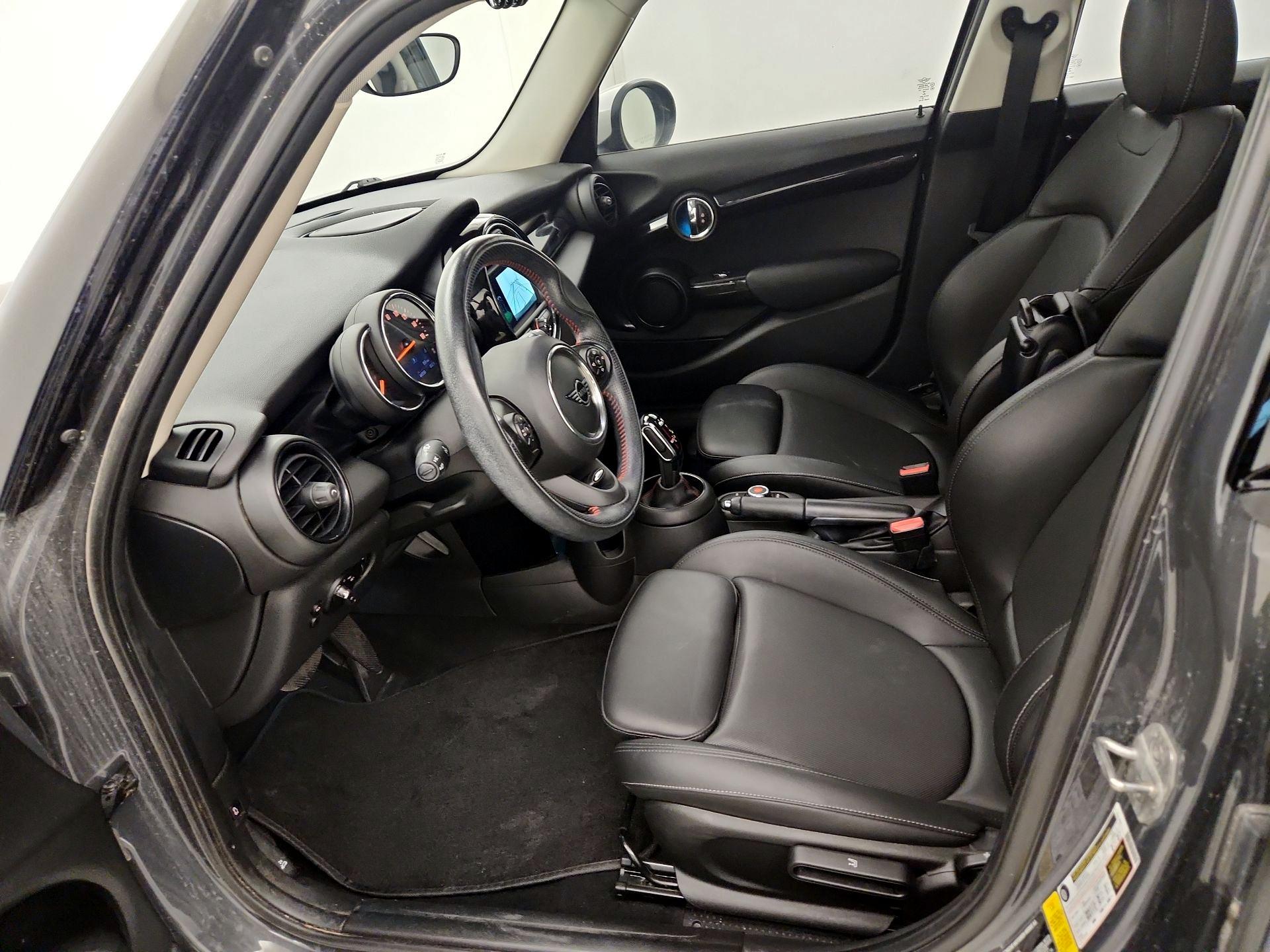 Thumbnail: 2020 MINI Cooper Hardtop - 11