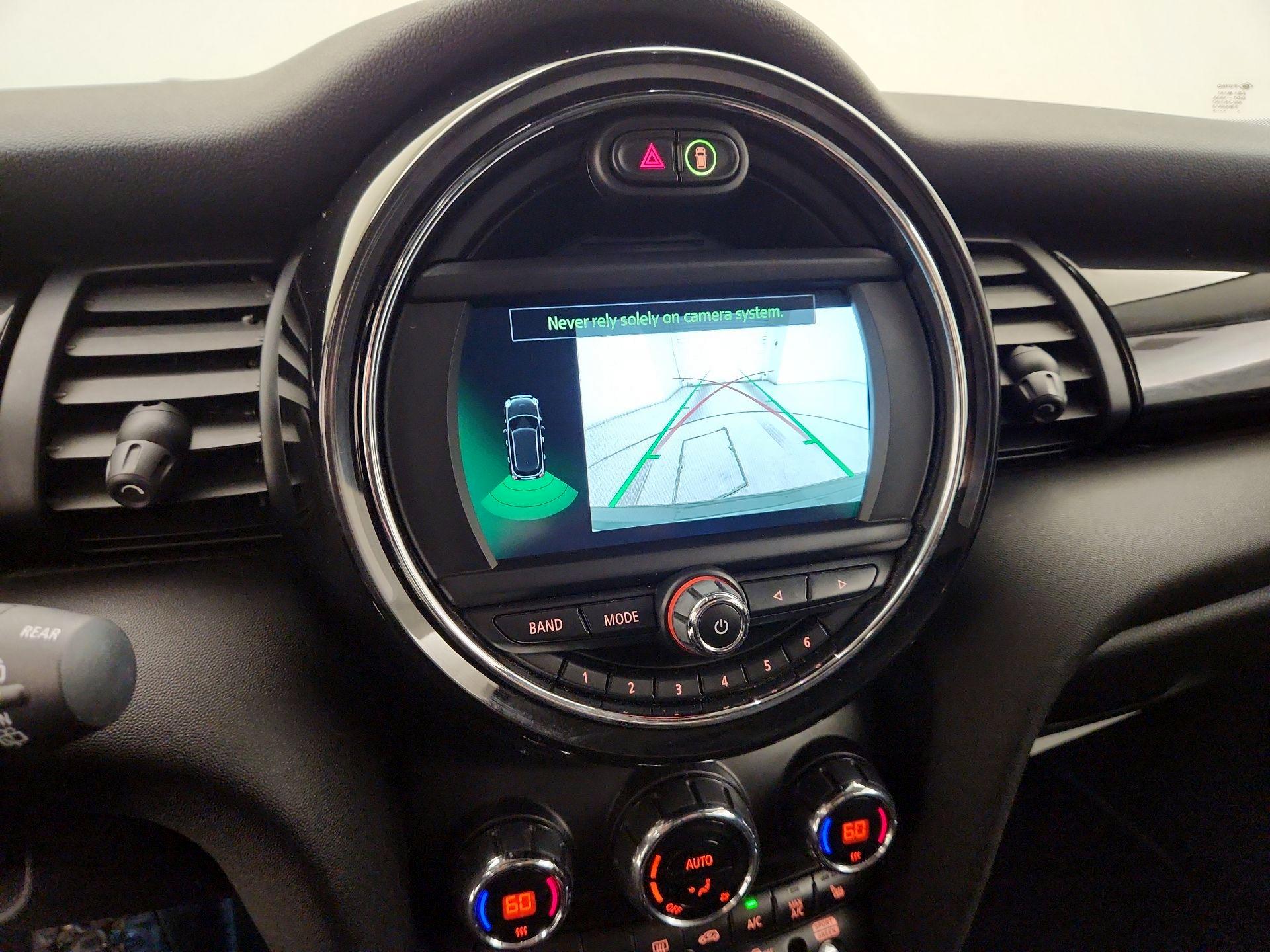 Thumbnail: 2020 MINI Cooper Hardtop - 14