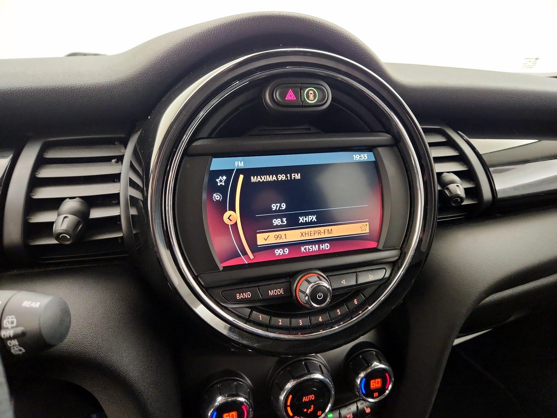 Thumbnail: 2020 MINI Cooper Hardtop - 15