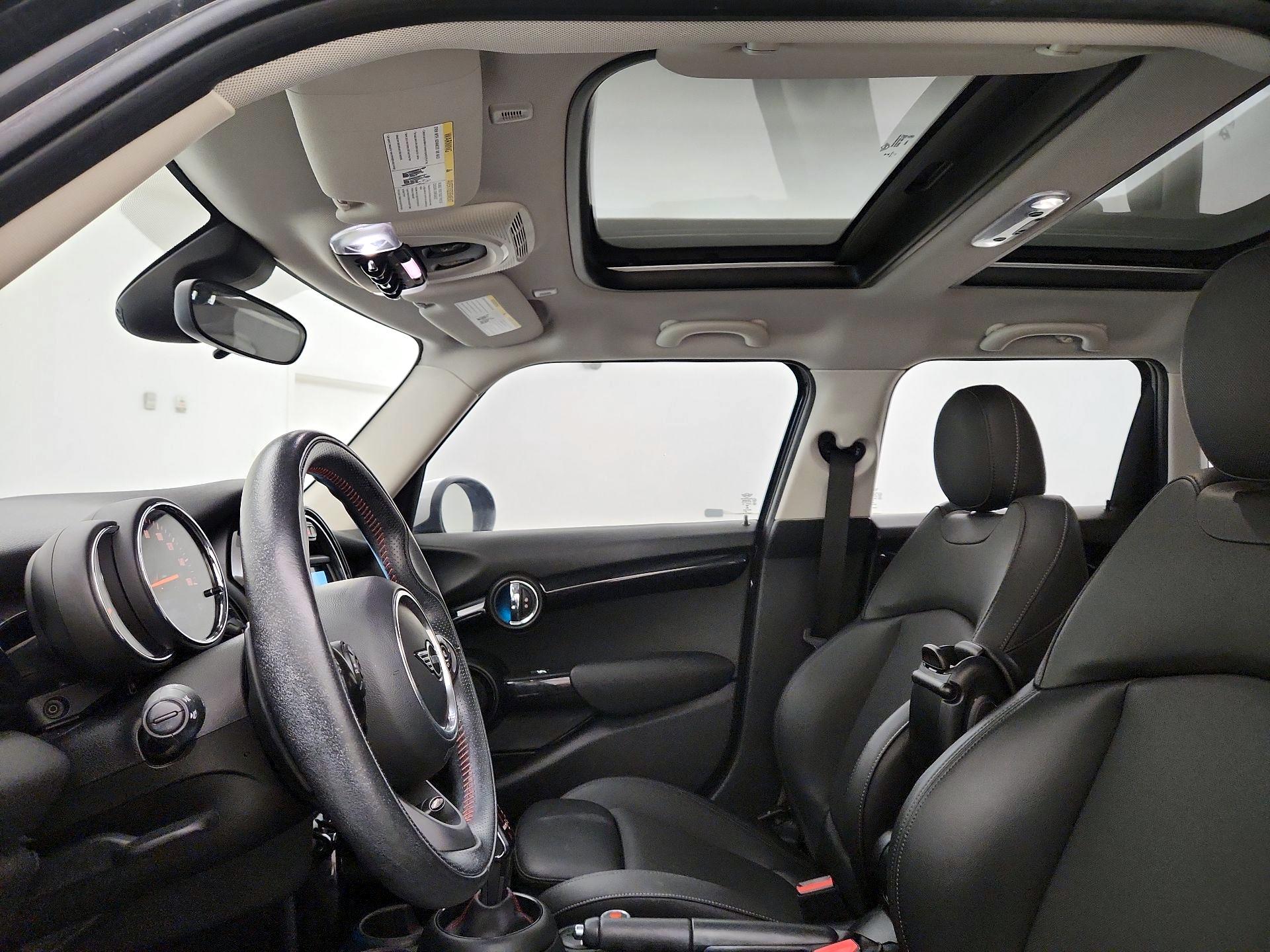 Thumbnail: 2020 MINI Cooper Hardtop - 19