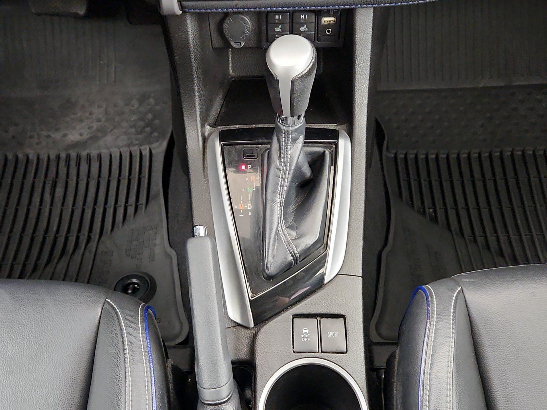 Thumbnail: 2018 Toyota Corolla - 17