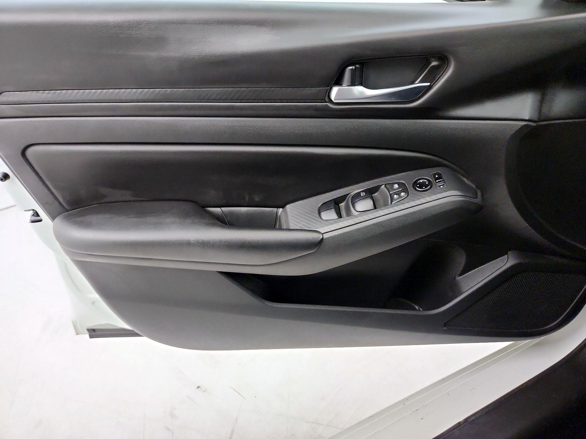 Thumbnail: 2021 Nissan Altima - 12