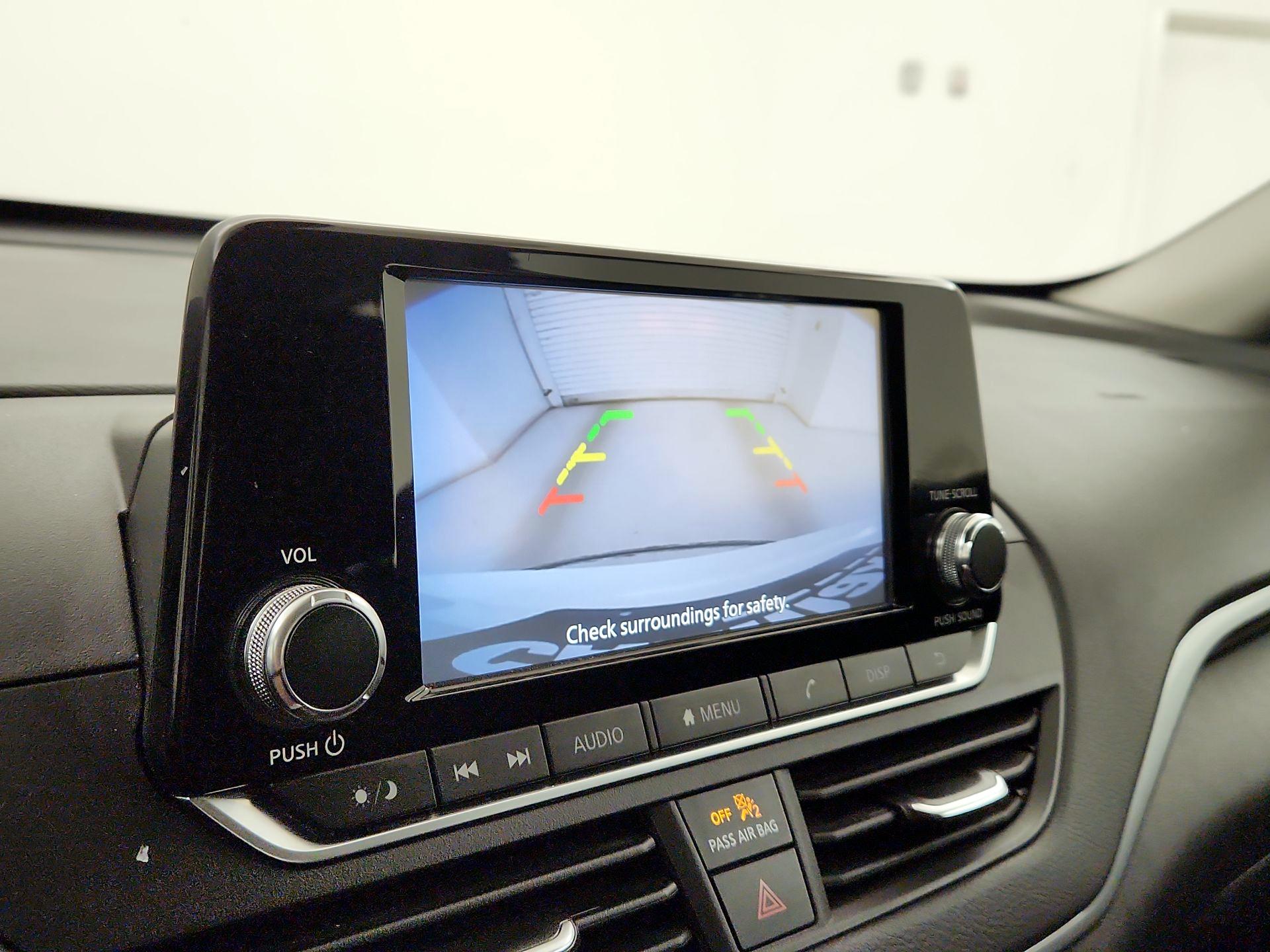 Thumbnail: 2021 Nissan Altima - 14