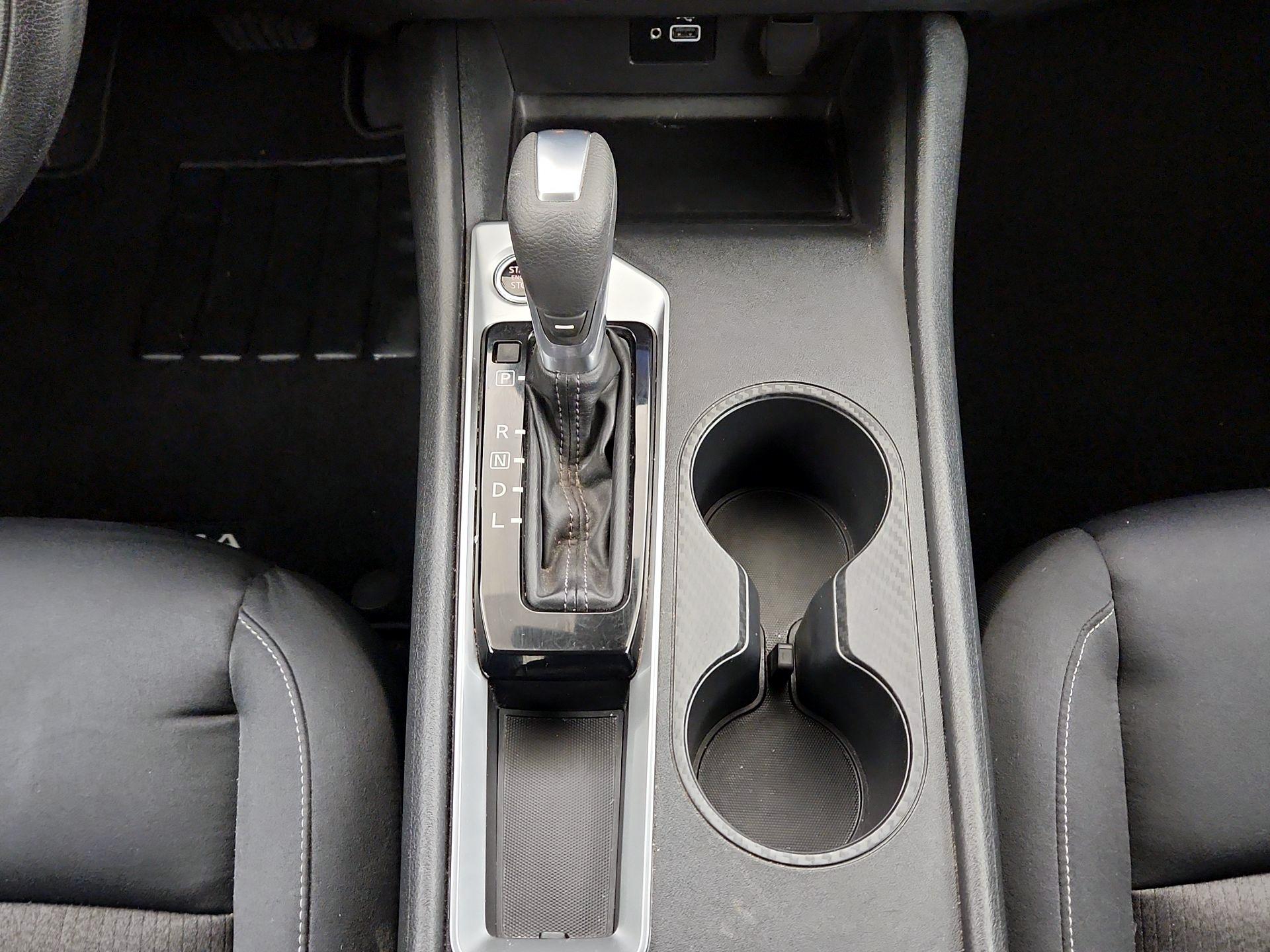 Thumbnail: 2021 Nissan Altima - 17