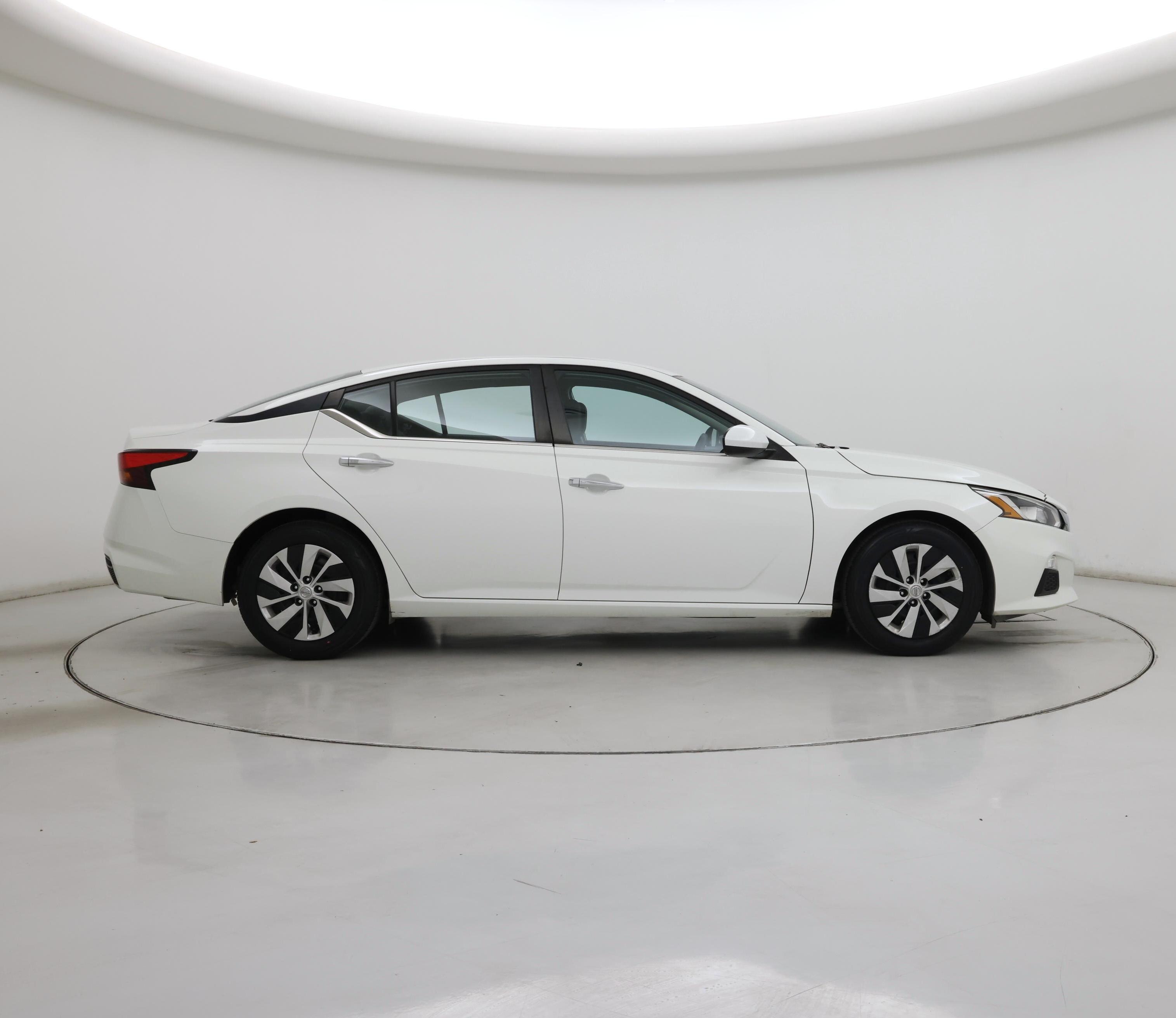 Thumbnail: 2021 Nissan Altima - 7